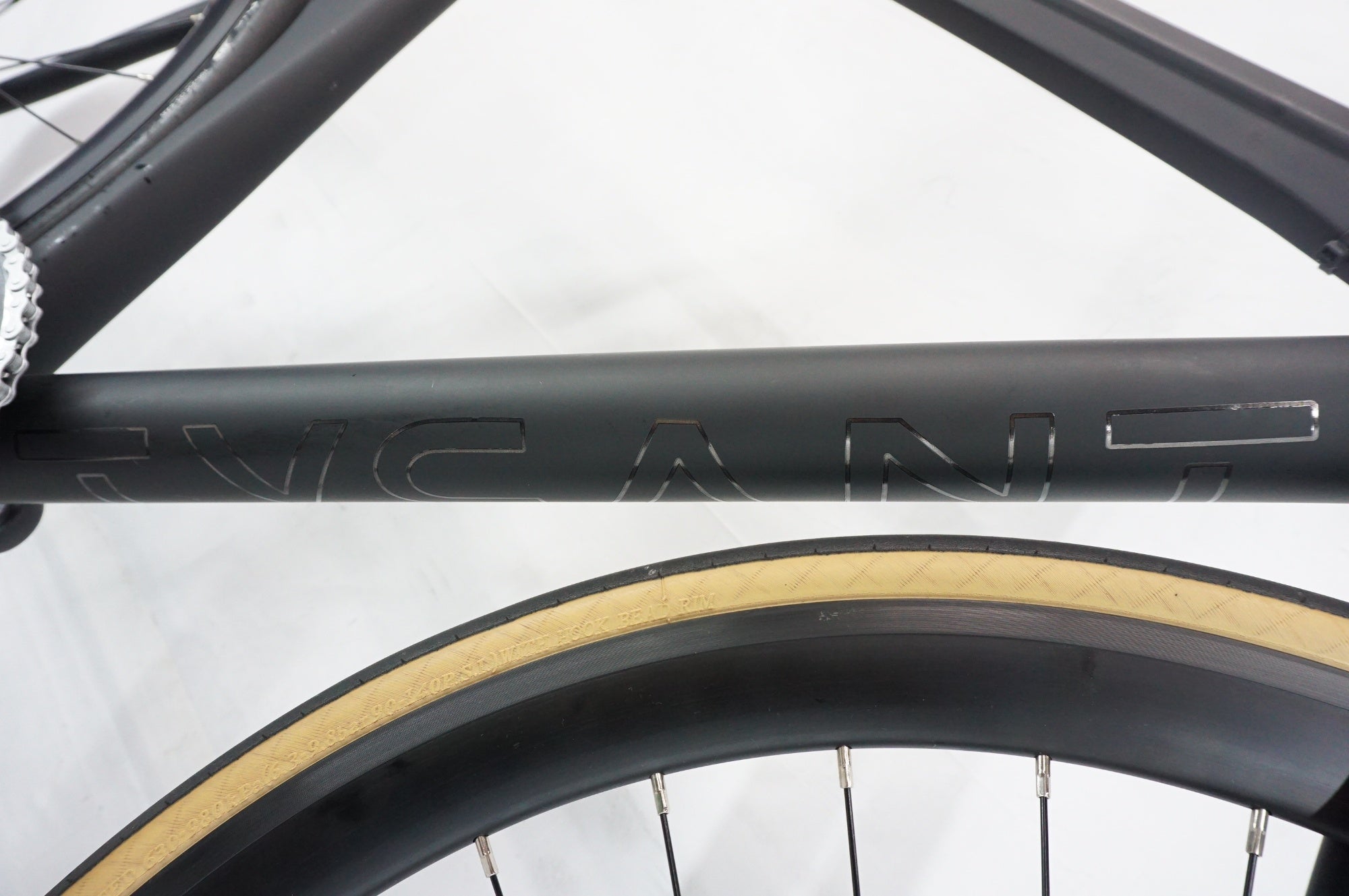 TYRANT BIKES 「タイラントバイク」 MONARCH 2024年モデル ピストバイク / 阪急塚口店