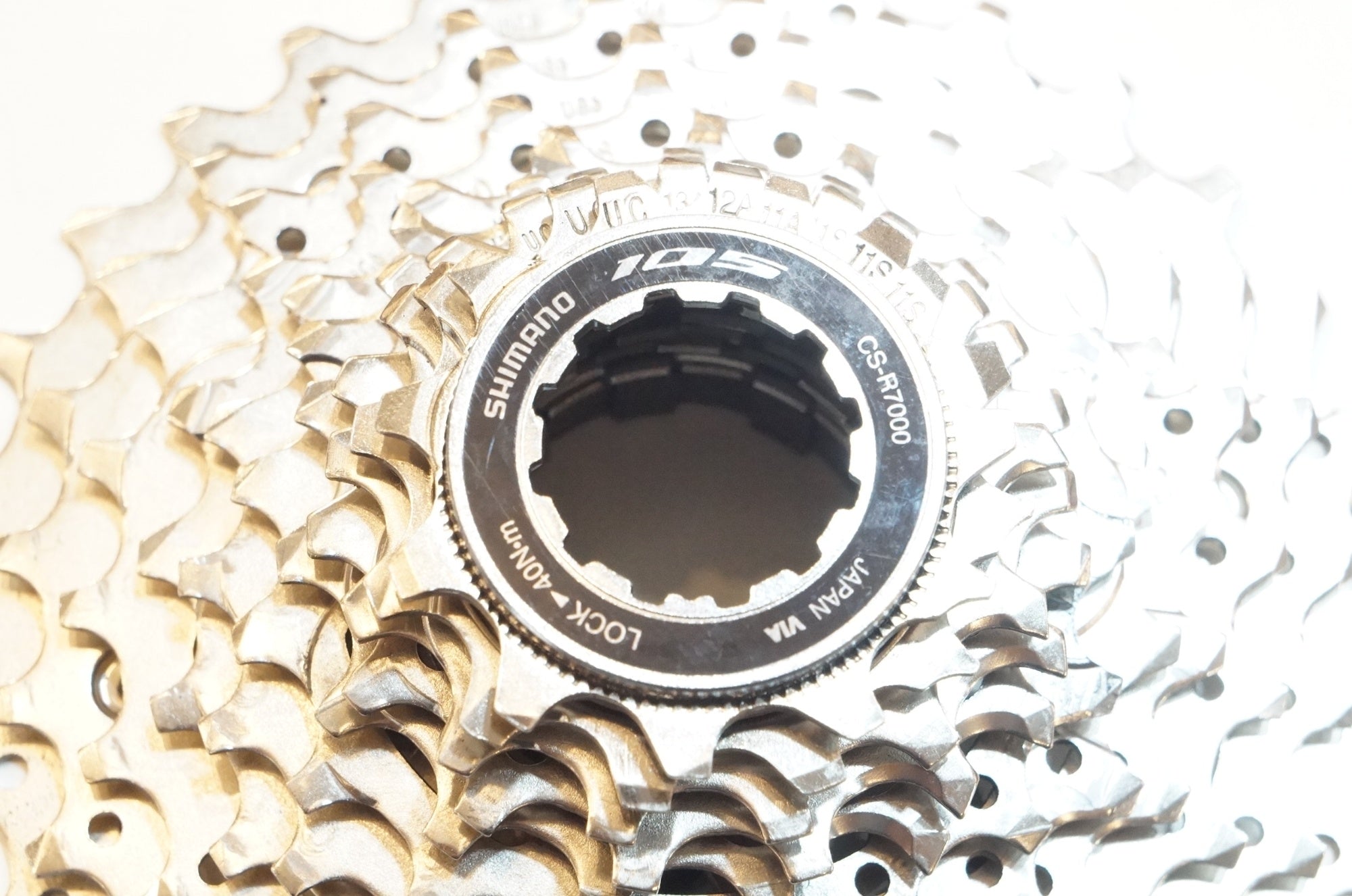 SHIMANO 「シマノ」 105 CS-R7000 11-30T スプロケット / 浦和ベース
