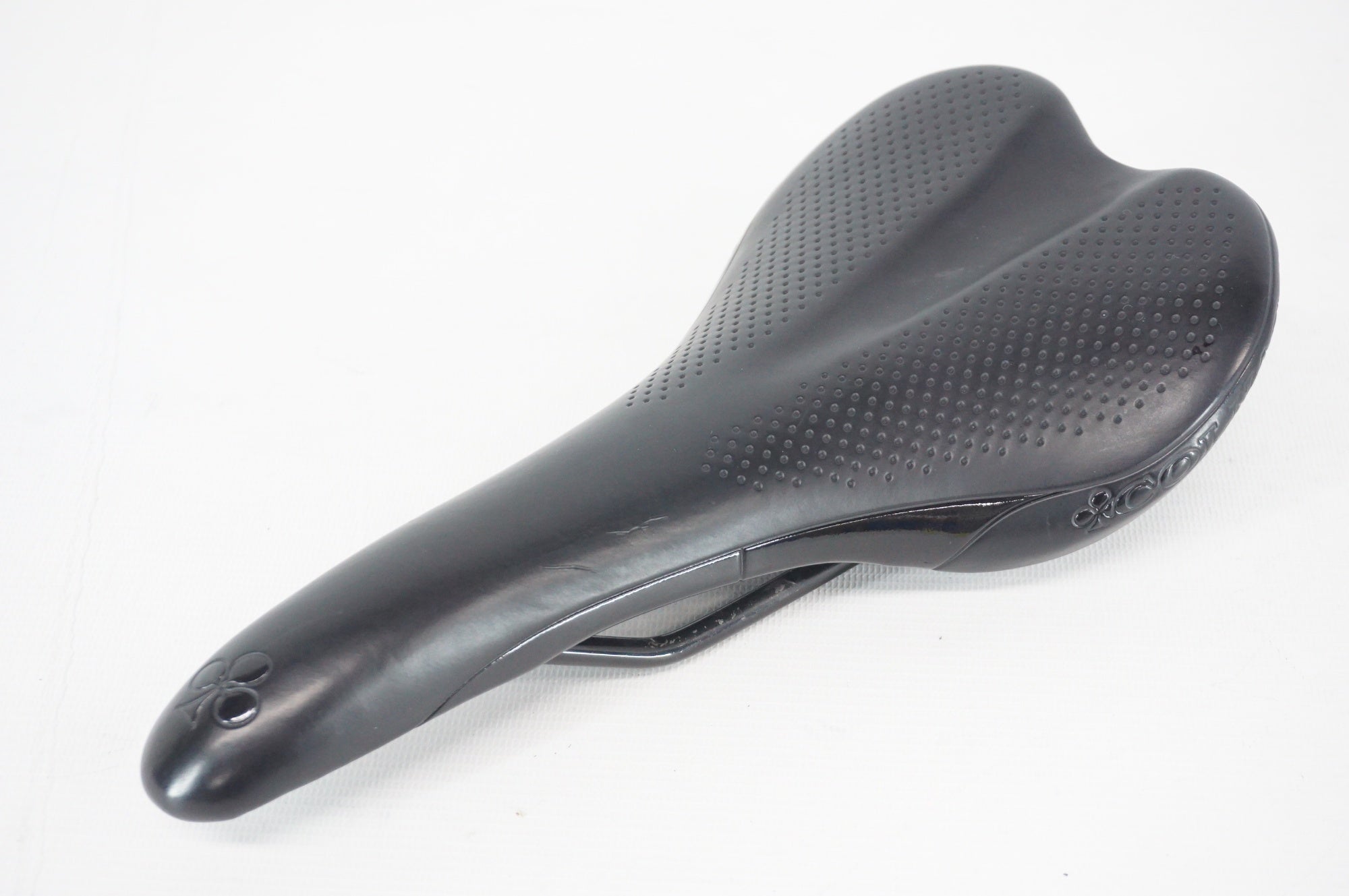 COLNAGO 「コルナゴ」 サドル / 阪急塚口店