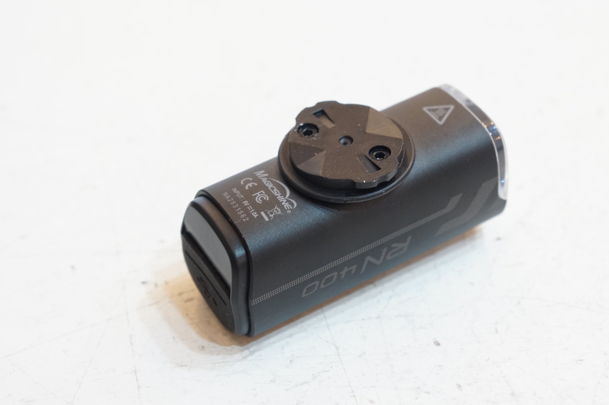 OLIGHT 「オーライト」 RN400 フロントライト / バイチャリ浦和ベース
