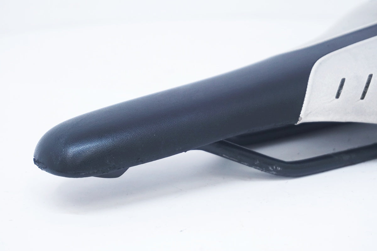 FIZIK 「フィジーク」 ANTARES R5 サドル / 大阪美原北インター店