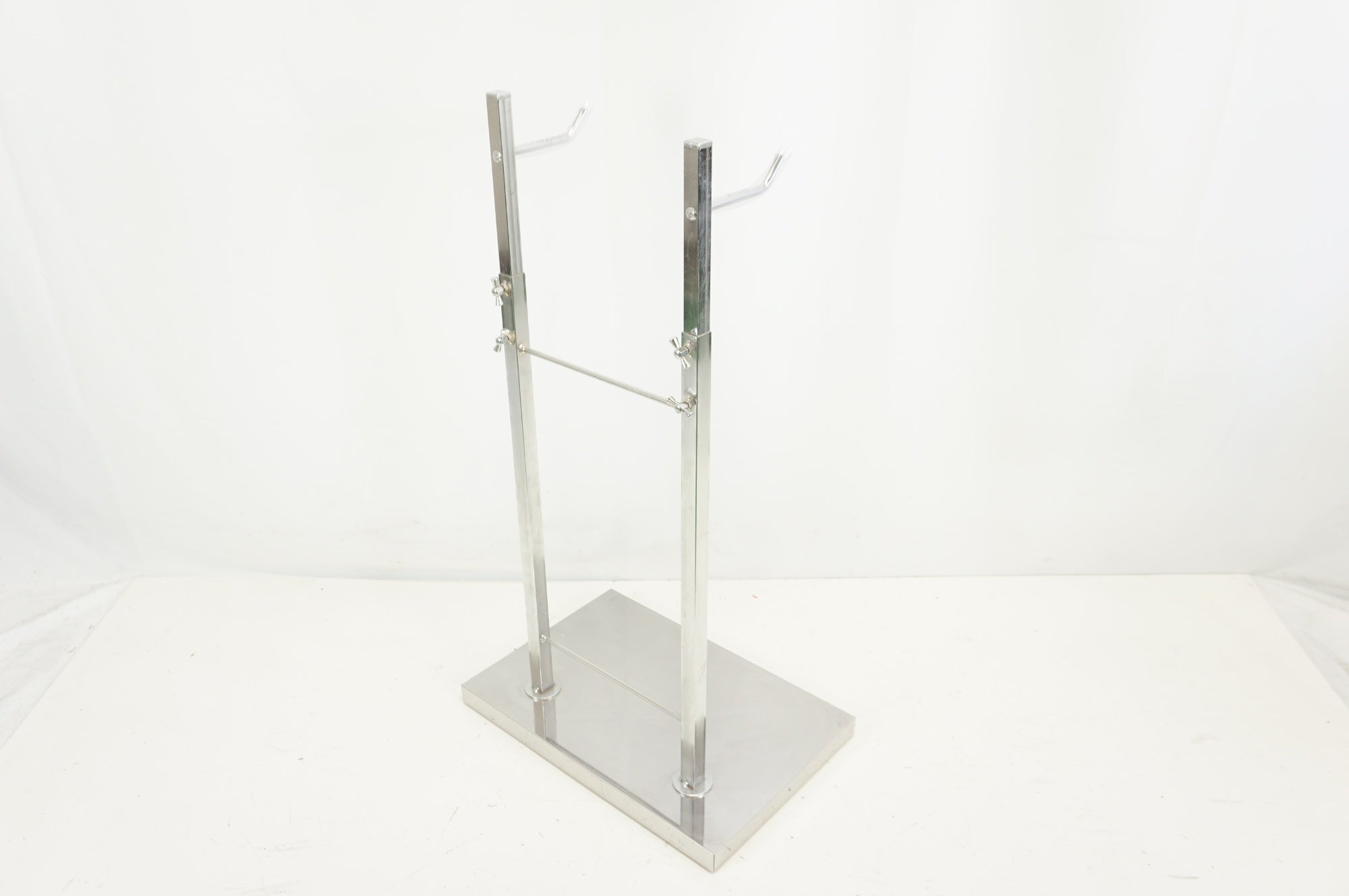 DINOS 「ディノス」 ディスプレイサイクルスタンド / 宇都宮店