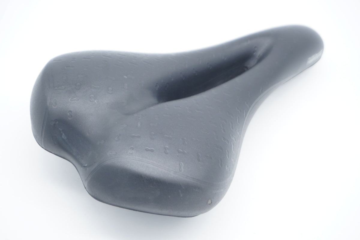 TIOGA 「タイオガ」 ACENTIA サドル / 滋賀大津店