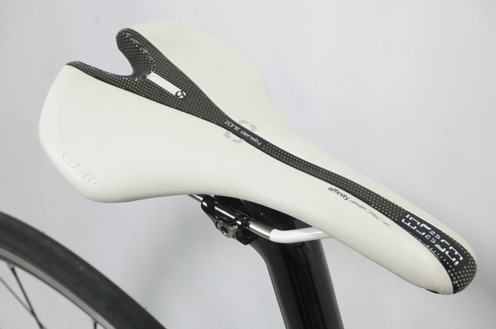 TREK 「トレック」 EMONDA SLR H2 2018年モデル ロードバイク / AKIBA