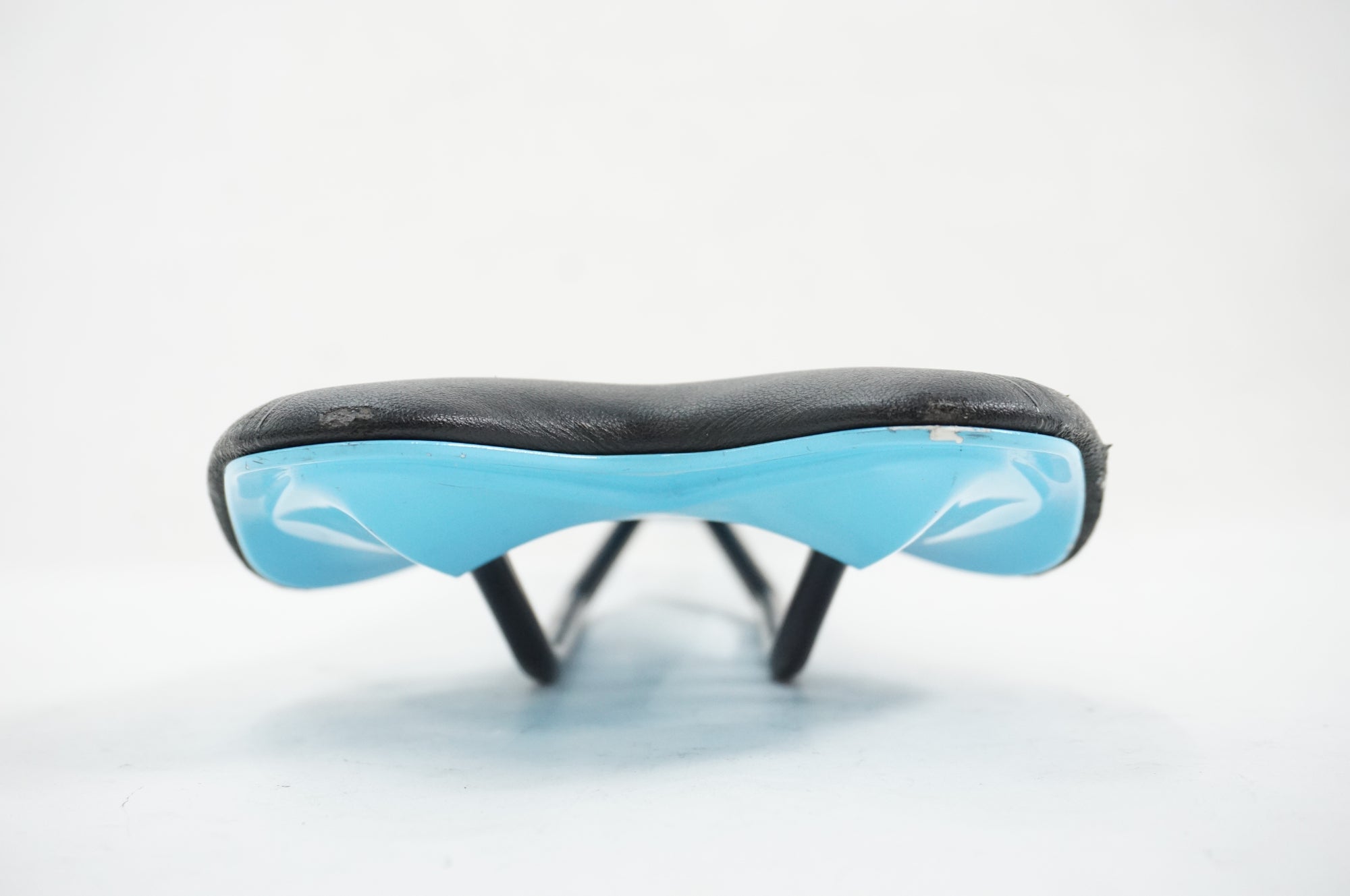 ASTUTE 「アスチュート」 SKYLINE VT サドル / 川越店 ｜ バイチャリ