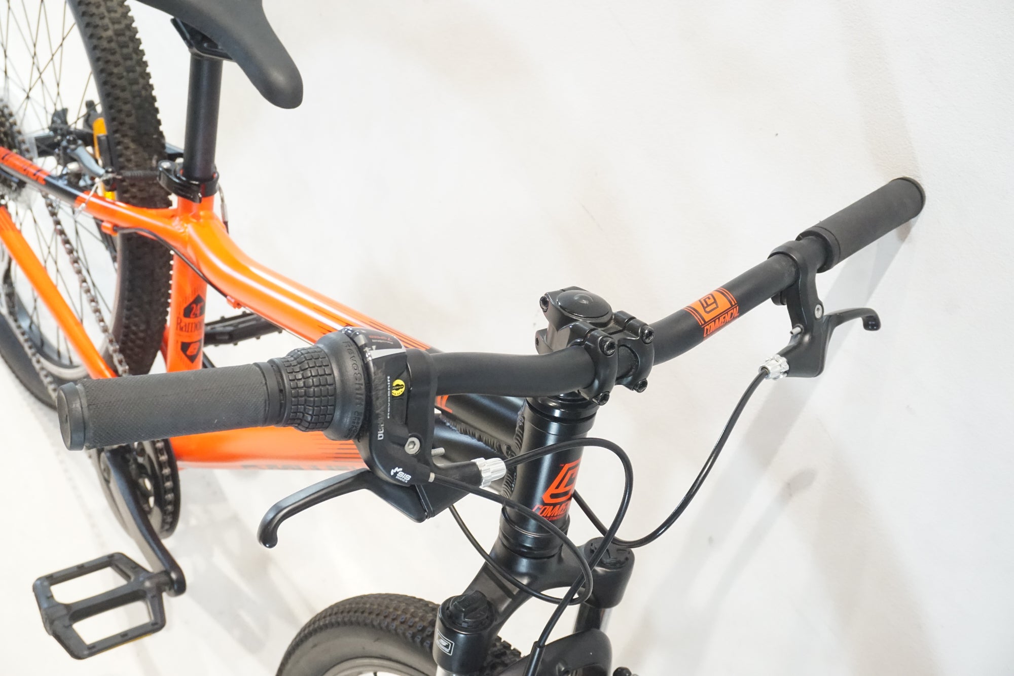 COMMENCAL 「コメンサル」 RAMONES24 2016年モデル キッズ マウンテン