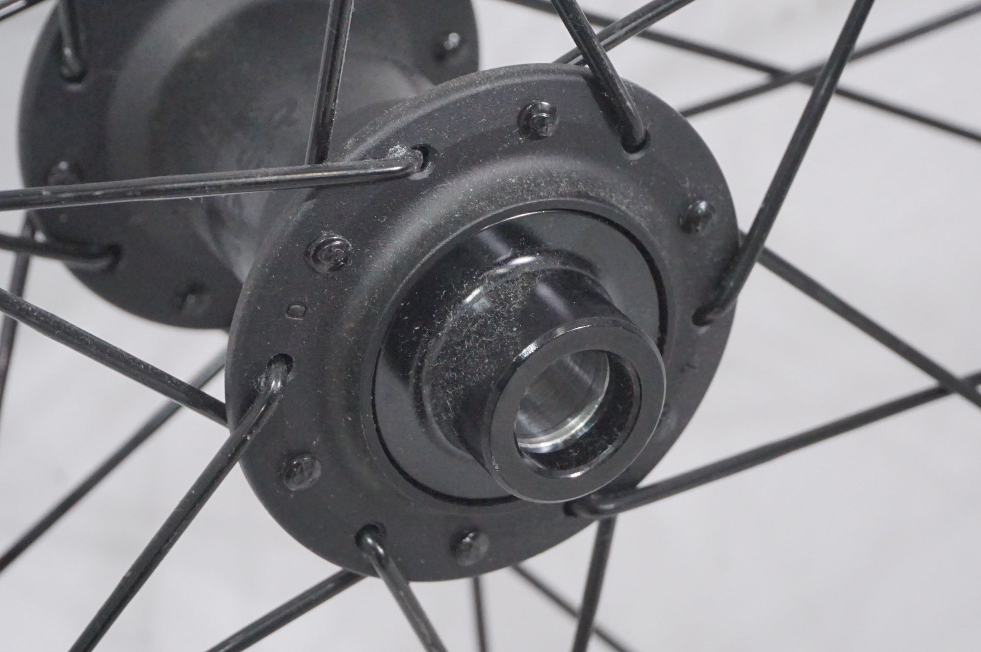 ボントレガーPARADIGM ディスクブレーキ完組ホイール 黒 BONTRAGER ( ボントレガー ) ロードバイク用ディスクホイール