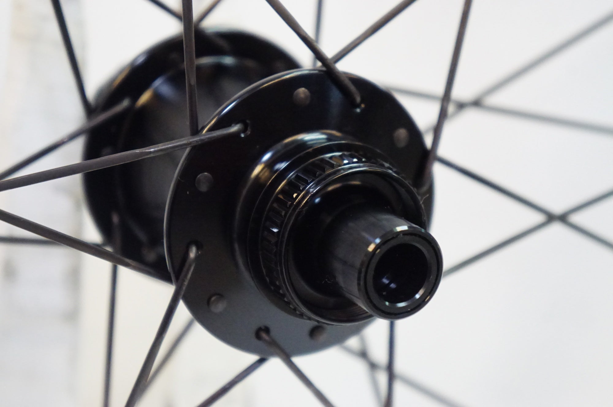 ZIPP 303S カーボンホイール Shimano11/12速 Disc 美品 ZIPP 「ジップ」 303S TUBELESS DISC シマノ 11/12速 ホイールセット