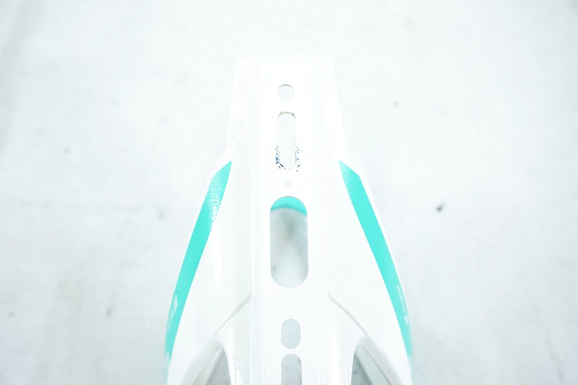 ELITE 「エリート」 FIBERGLASS ボトルケージ / 有明ガーデン店