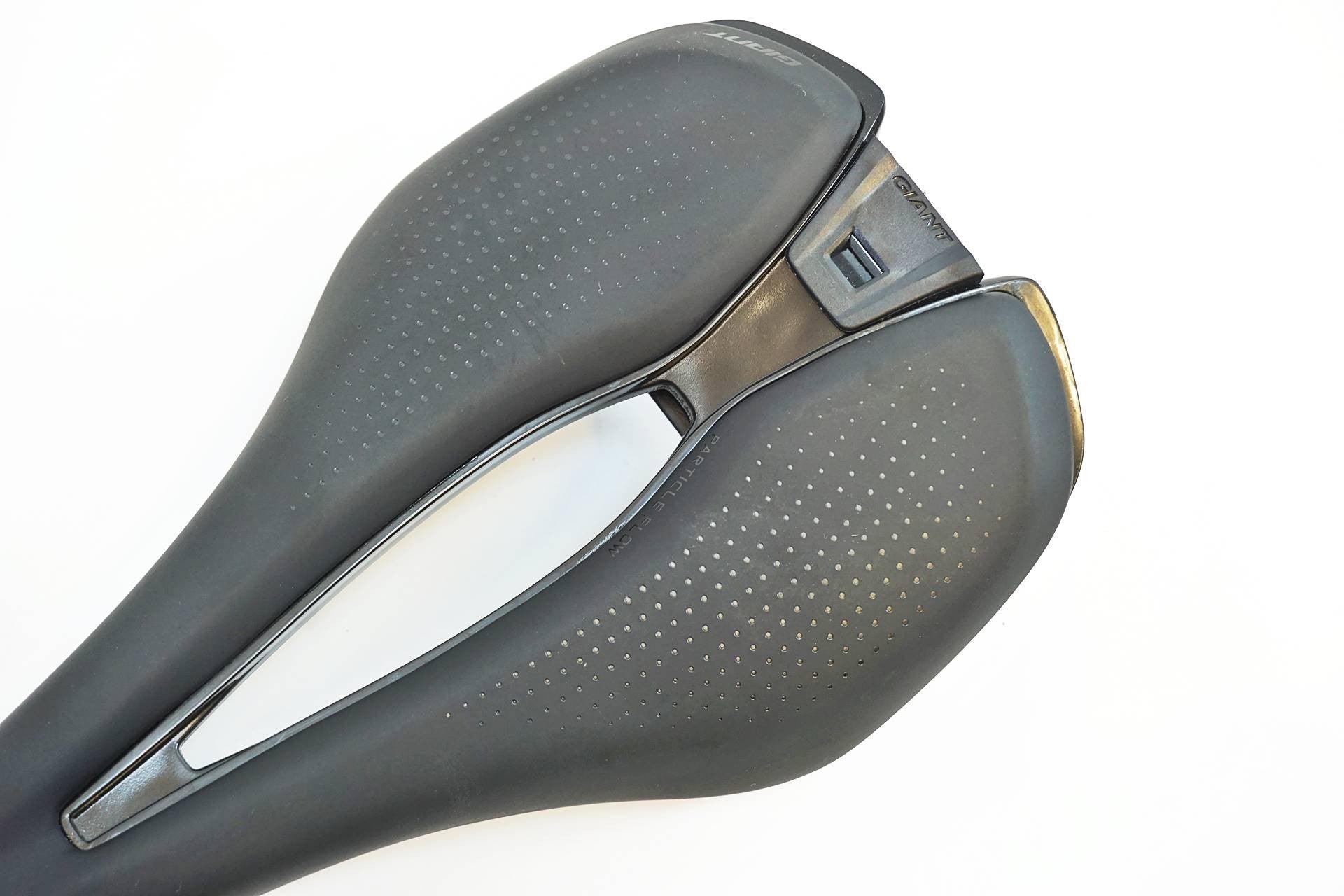 GIANT 「ジャイアント」 APPROACH サドル / 有明ガーデン店