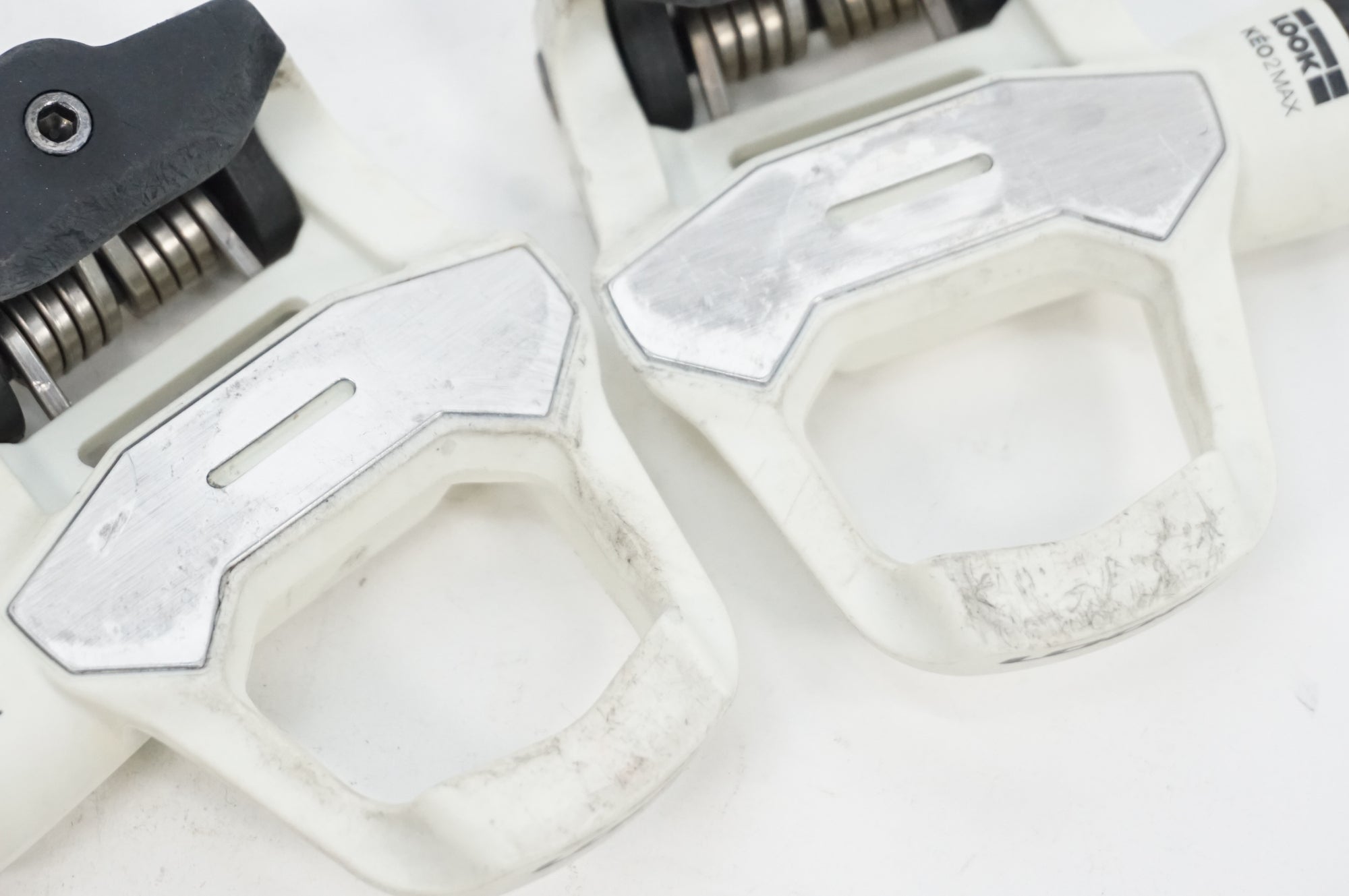 未使用　LOOK ルック Keo 2 Maxケオ 白　ビンディングペダル Amazon | ルック(Look) KEO 2 MAX WHT/BLK ビンディングペダル