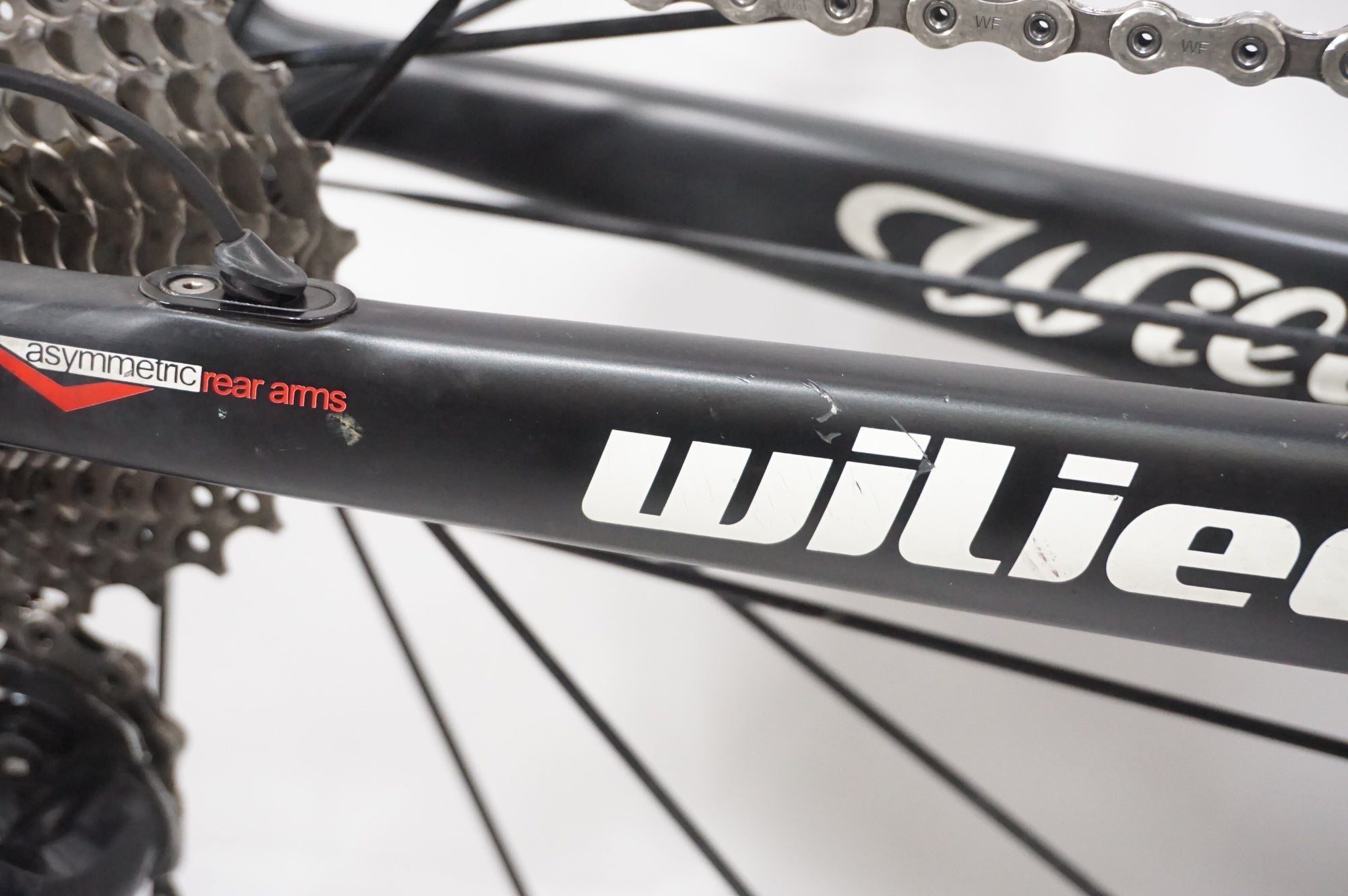 WILIER 「ウィリエール」 GRANTURISMO R 2018モデル ロードバイク / AKIBA店