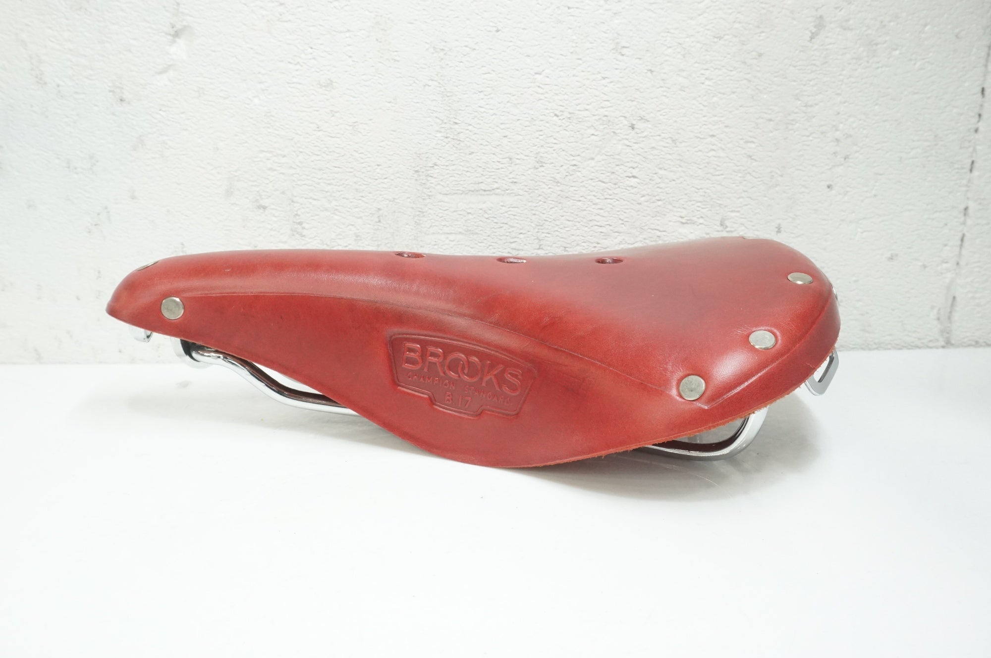 BROOKS 「ブルックス」 B17 STD ラズベリーカラー サドル / 大宮店