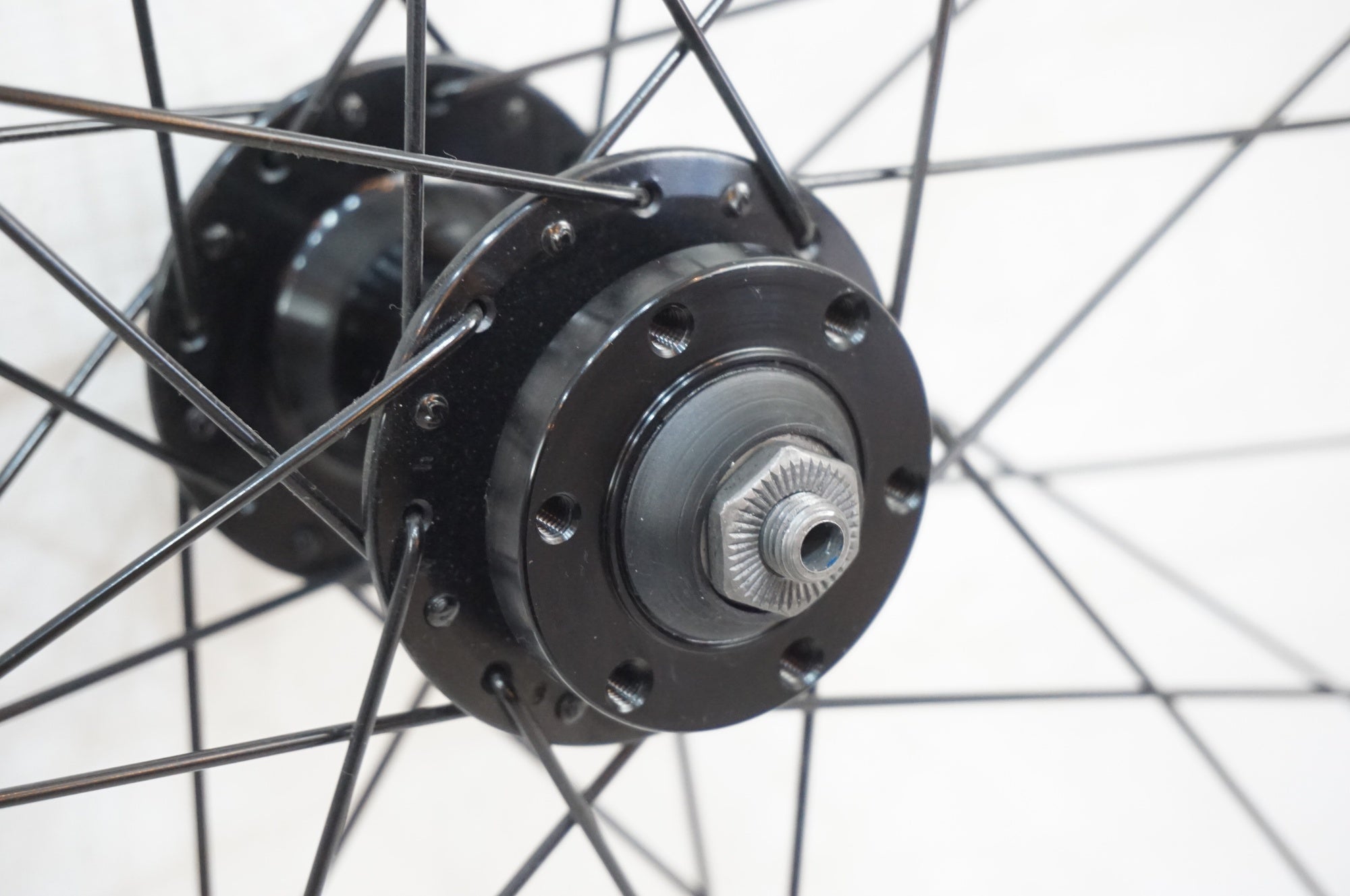 BONTRAGER 「ボントレガー」 TLR シマノ8-10S ホイールセット / 浦和ベース
