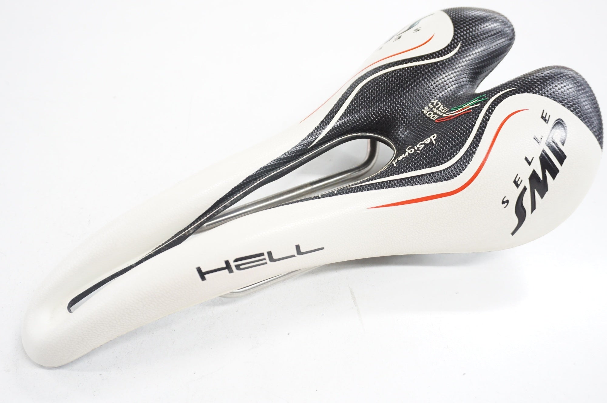 SELLE SMP 「セラエスエムピー」  HELL サドル / 阪急塚口店