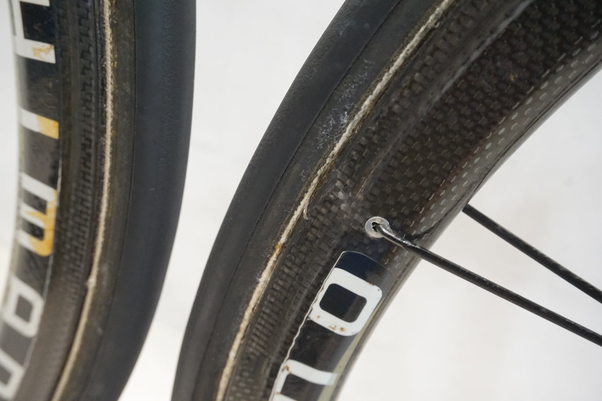 SHIMANO 「シマノ」 WH-7700 CARBON シマノ10速 ホイールセット / 横浜