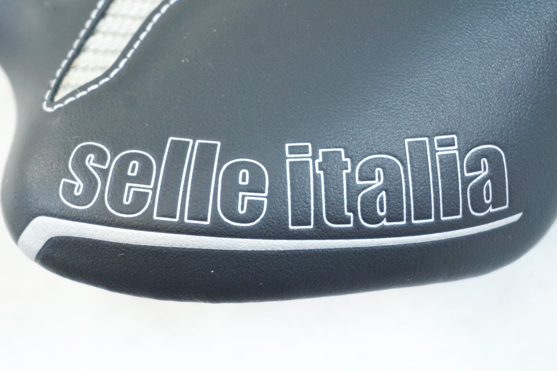 SELLE ITALIA 「セライタリア」 SLR モノリンク サドル / 有明ガーデン店