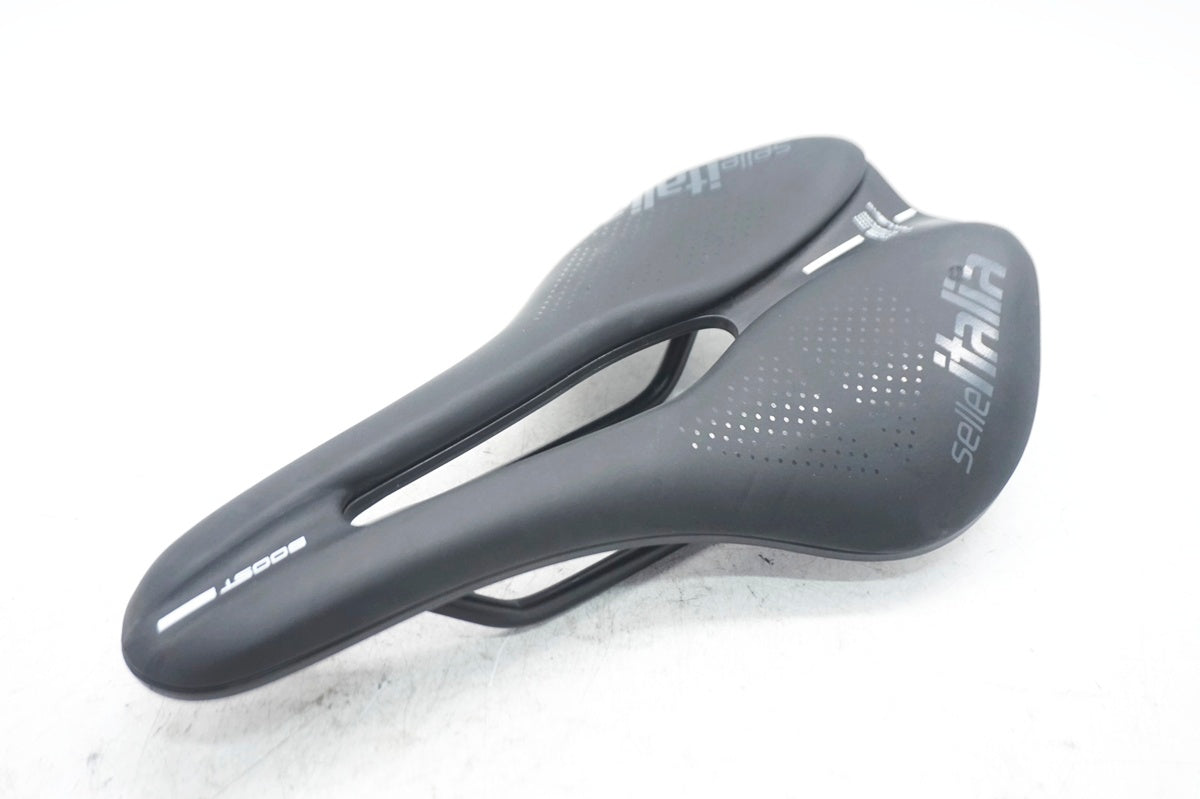 SELLE ITALIA 「セライタリア」 BOOST NOVUS SUPERFLOEW サドル / 大阪門真店
