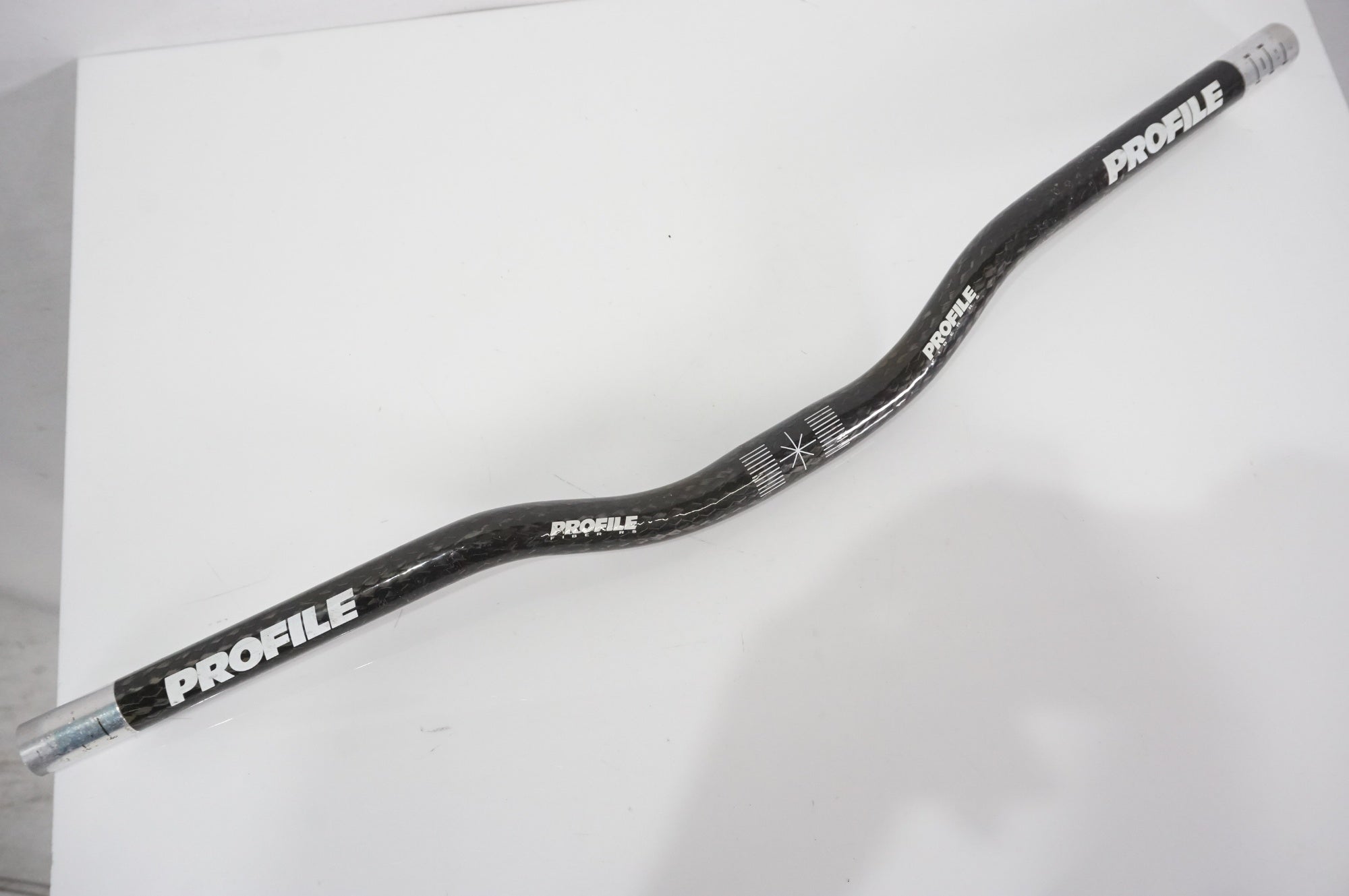 PROFILE 「プロファイル」 FIBER RS ライザーバーφ25.4 640mm/ AKIBA店