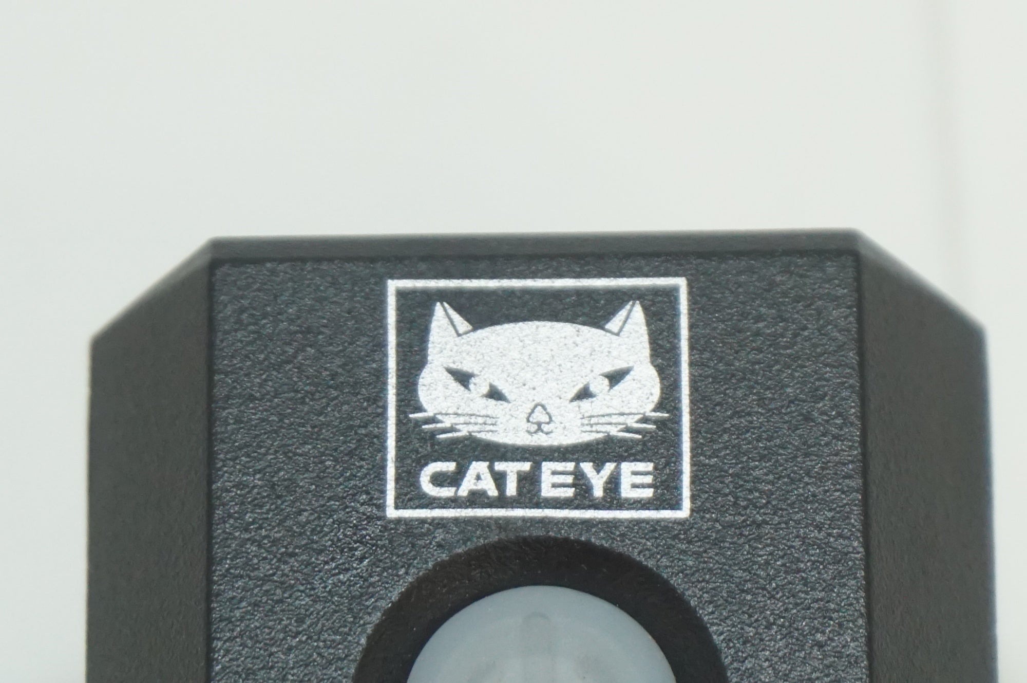 CATEYE 「キャットアイ」 AMPP300 フロントライト / 福岡店