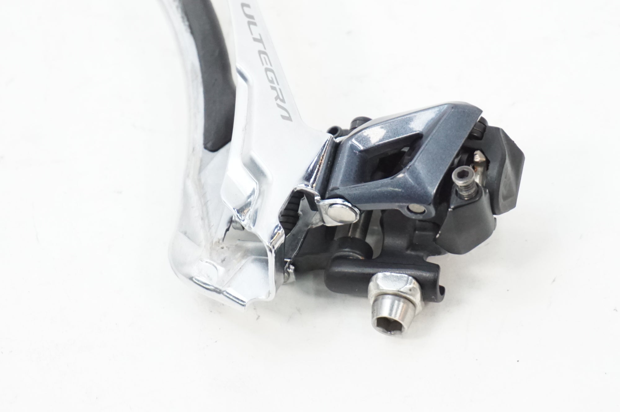 Shimano Ultegra リアディレイラー、フロントディレイラーR8000 Shimano Ultegra リアディレイラー、フロントディレイラーR8000