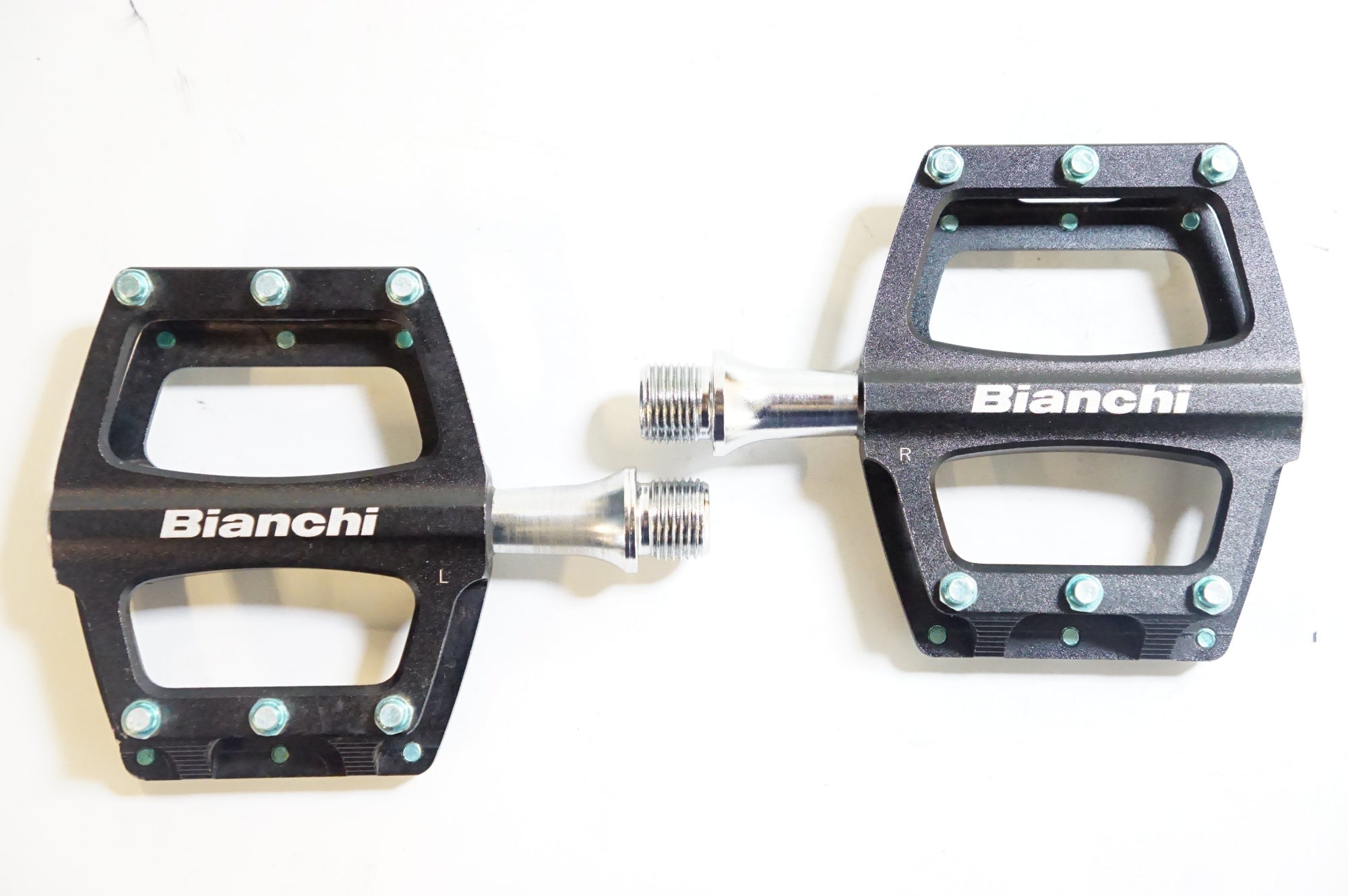 BIANCHI 「ビアンキ」 CNC ペダル / 熊谷本店