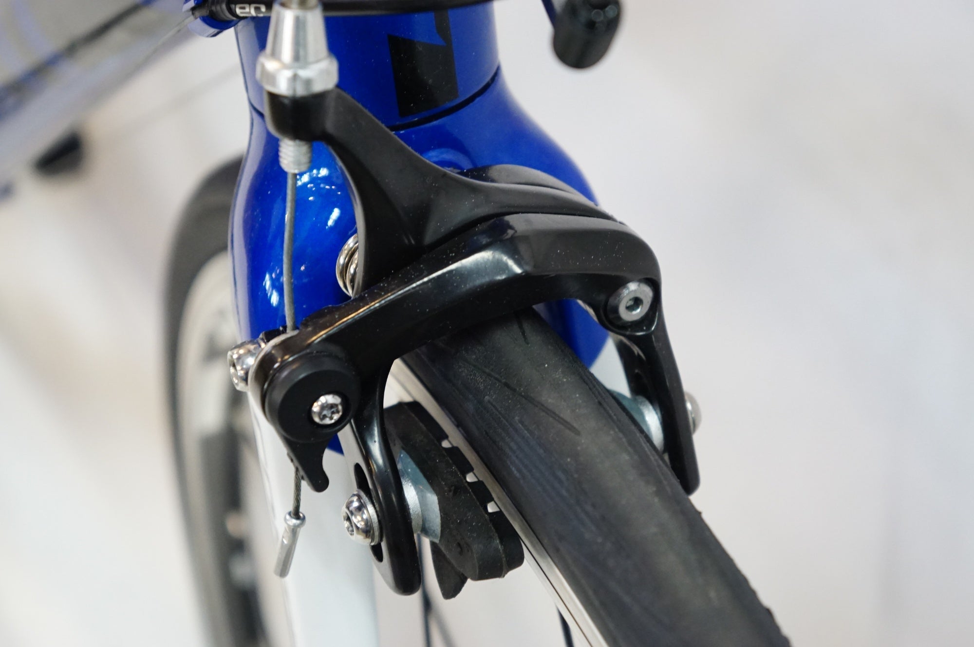 部品取り　ジャンク　GIANT ロードバイクフレーム 青白 GIANT 「ジャイアント」 CONTEND 2 2018年モデル ロードバイク