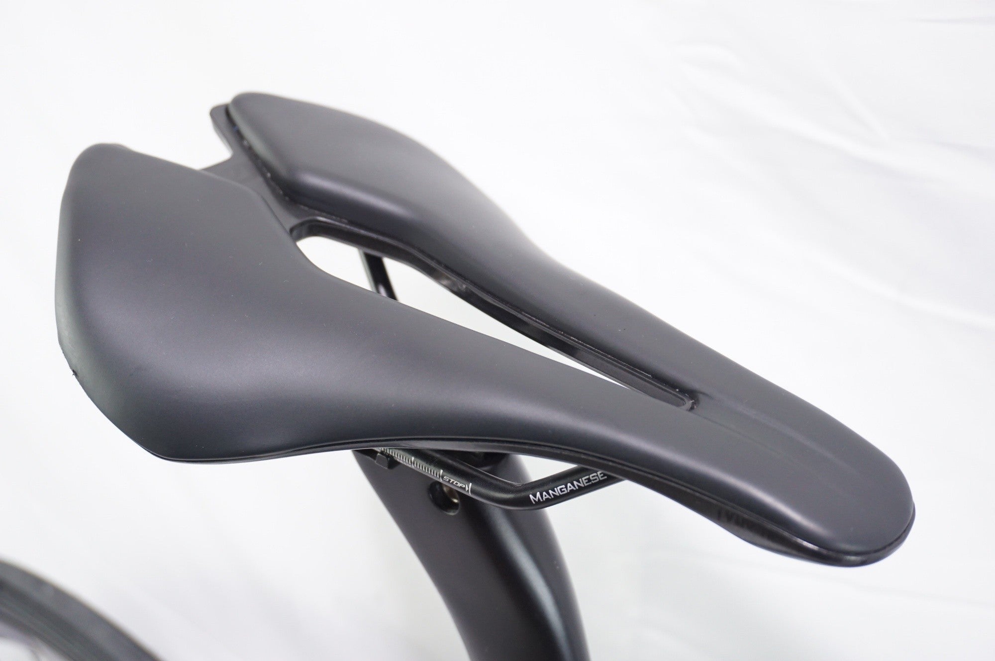 PINARELLO 「ピナレロ」 PRINCE FX DISK 2022年モデル ロードバイク / AKIBA店