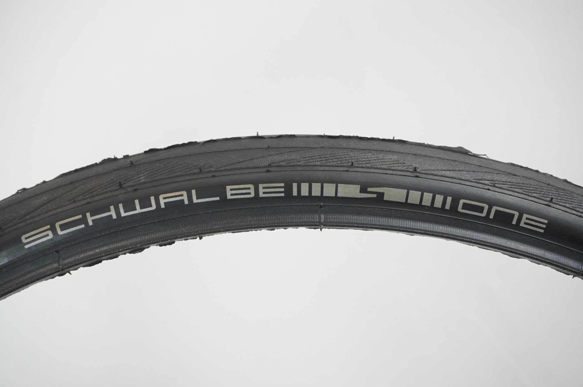 【新品・未使用】シュワルベ ワン 20×1-1/8 クリンチャータイヤ 2本 Amazon | [2本セット] SCHWALBE(シュワルベ) ONE(ワン) 20×1-1/8