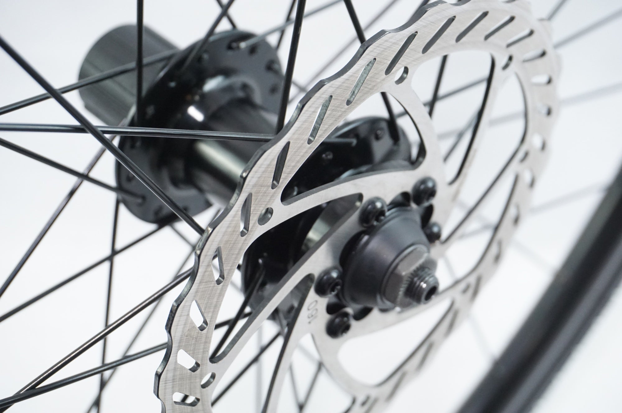 BONTRAGER 「ボントレガー」 クロスバイク用 シマノ8-10速 ディスク