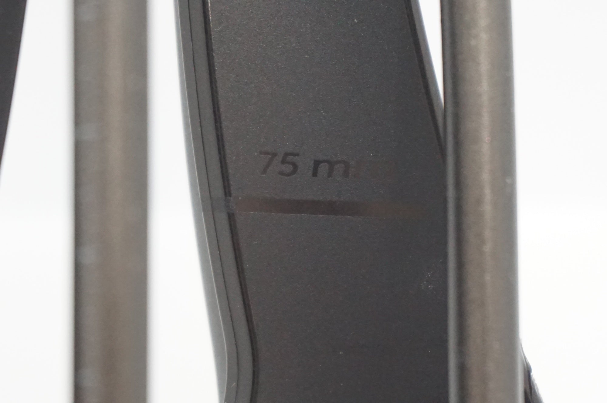 FIZIK 「フィジーク」 ARGO TEMPO R3 kiumレール サドル / 福岡店