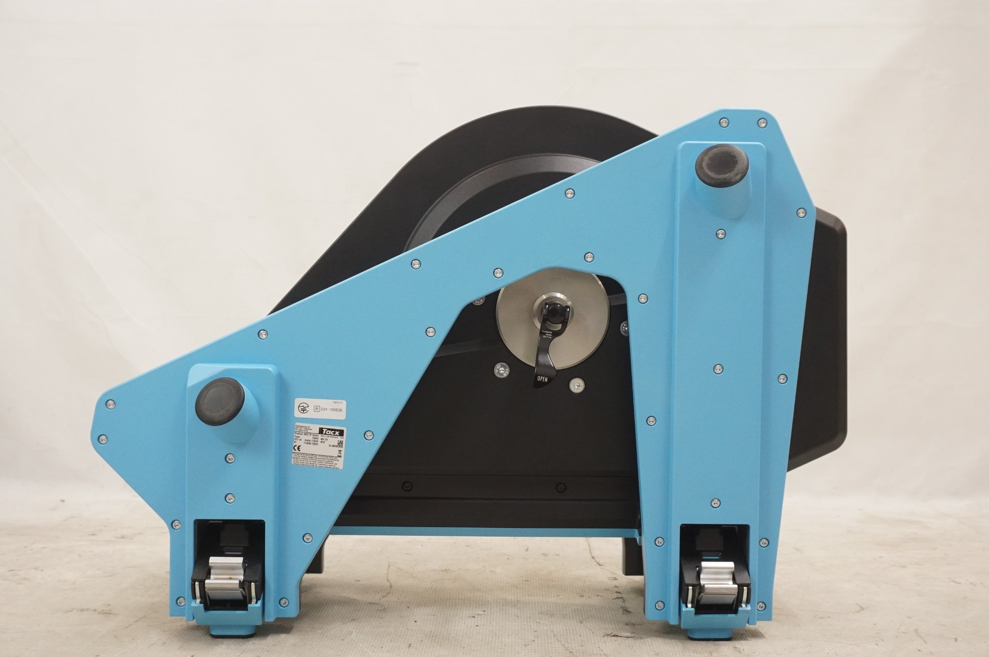 TACX 「タックス」 NEO 2T SMART スマートローラー / 福岡店