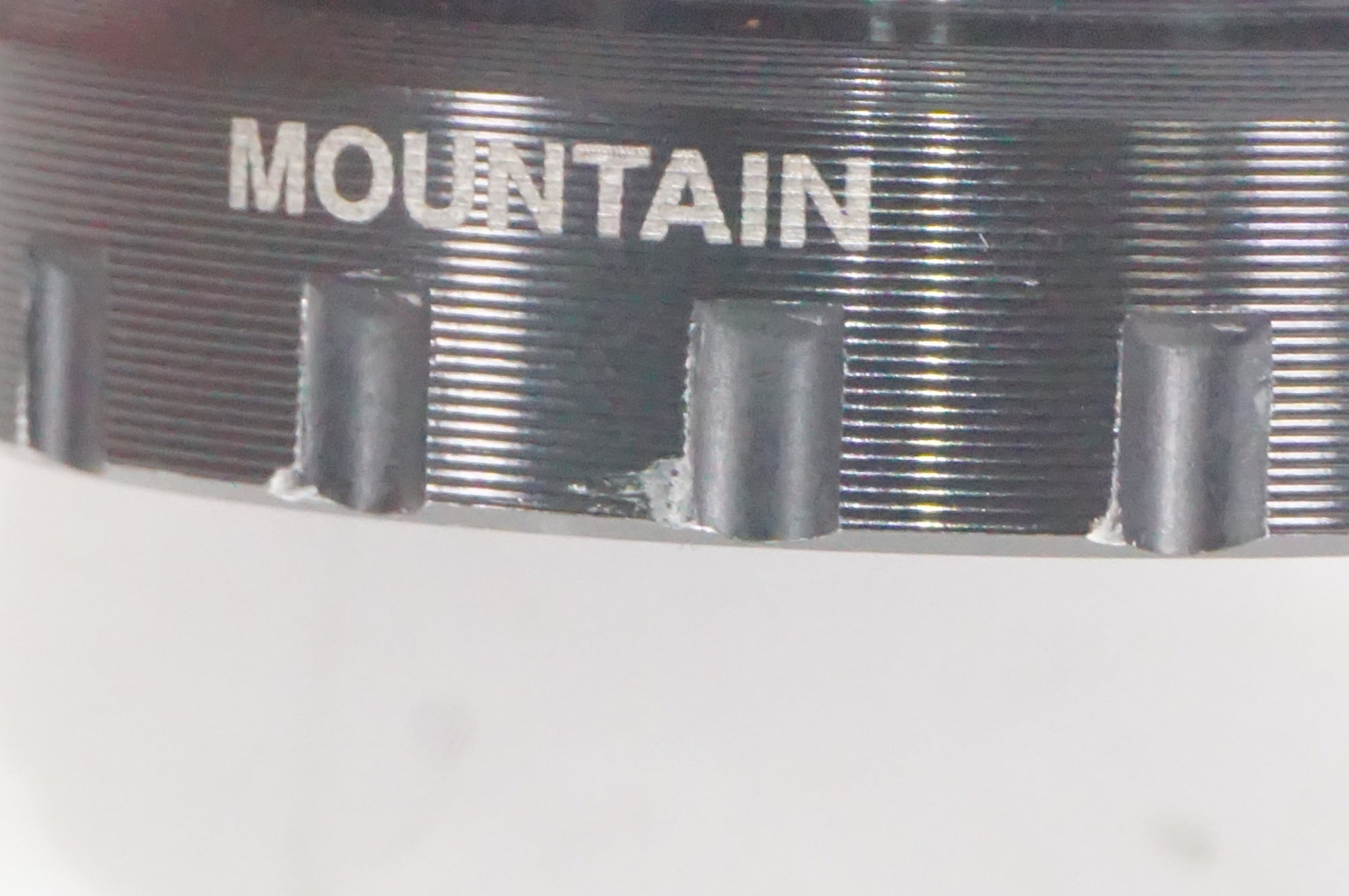 SHIMANO 「シマノ」 BB-MT500 ボトムブラケット / AKIBA店