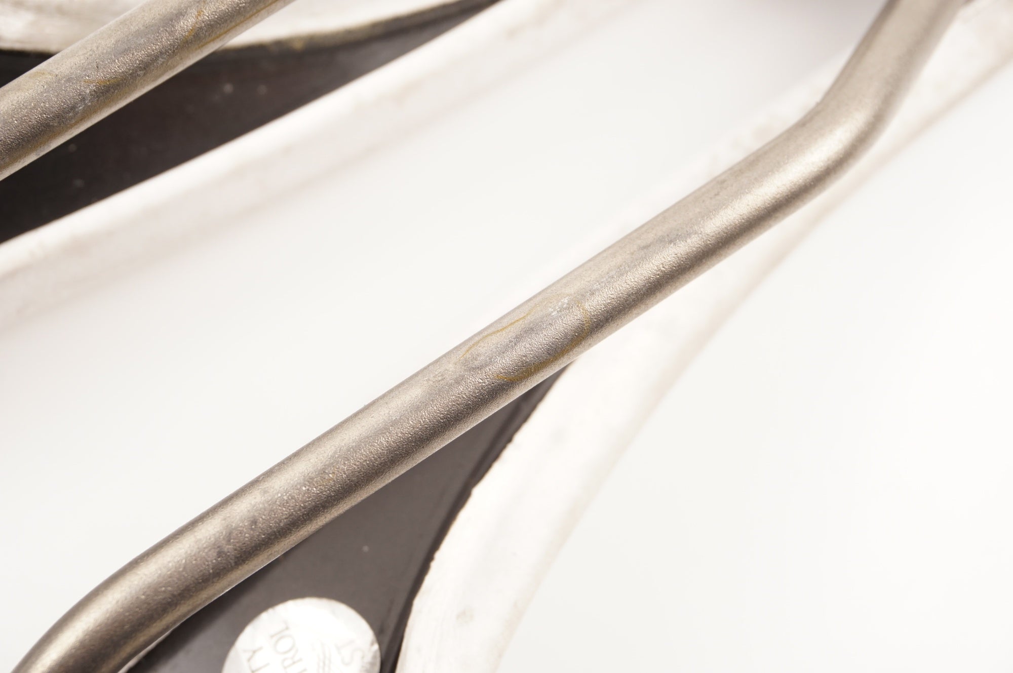 SELLE ITALIA 「セライタリア」 SLR SUPER FLOW TITANIUM サドル / 中目黒店