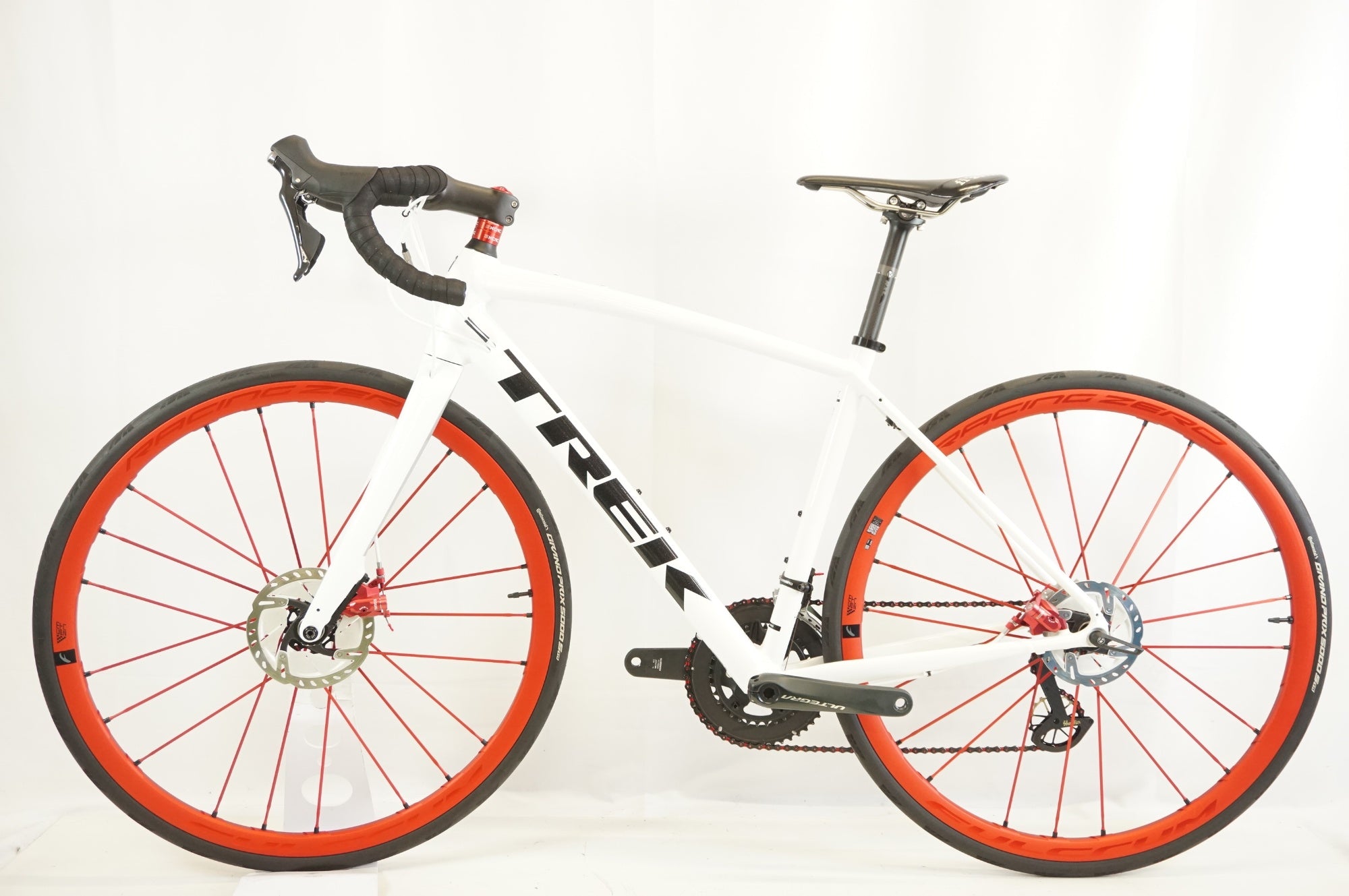 TREK 「トレック」 DOMANE AL3 DISC 2023年モデル カスタム ロード