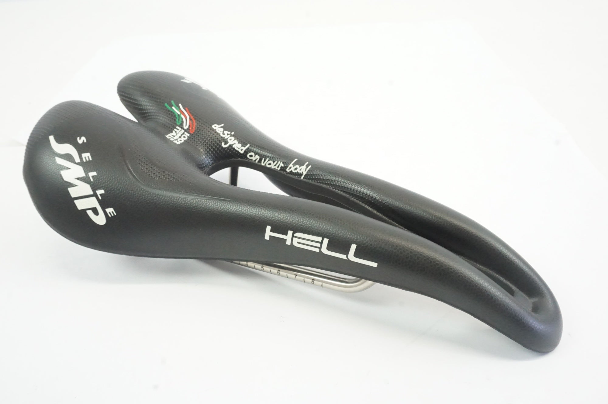 SELLE SMP 「セラエスエムピー」 HELL サドル / 宇都宮店