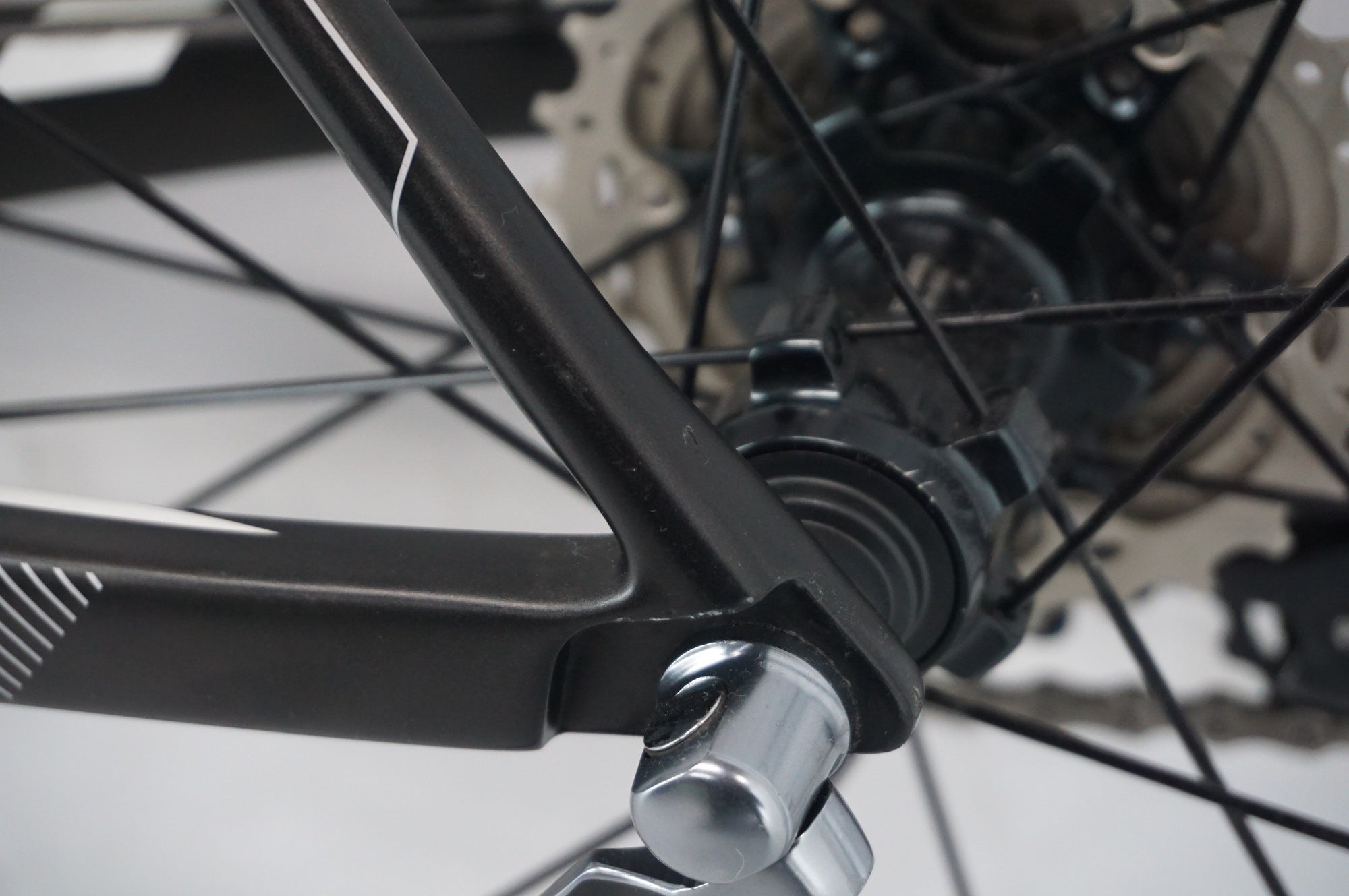 BH 「ビーエイチ」 ULTRALIGHT 105 2015年モデル ロードバイク / 阪急