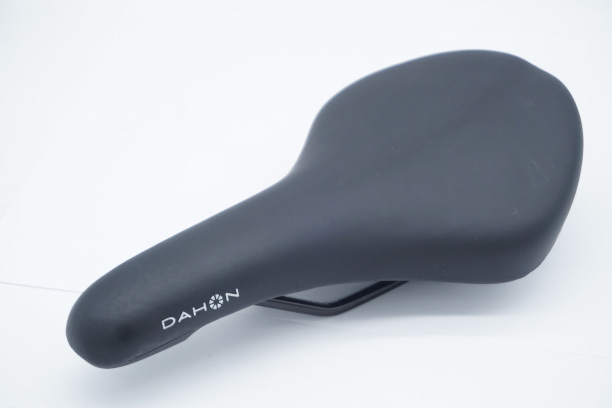 DAHON 「ダホン」 サドル / 滋賀大津店