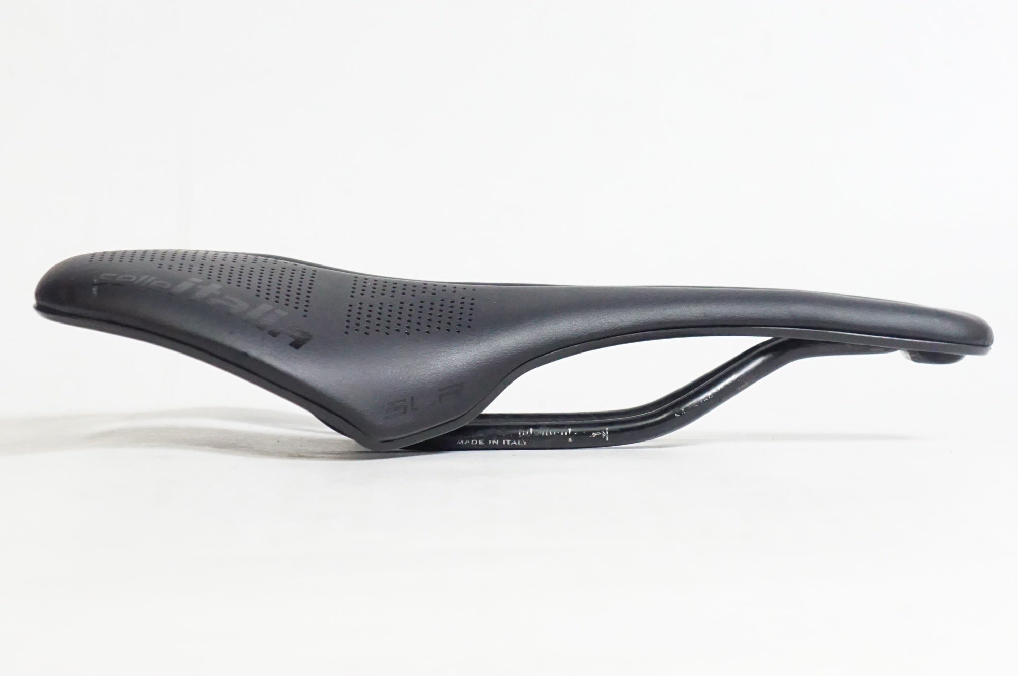 セライタリアSLRBOOST SELLE ITALIA 「セライタリア」 SLR BOOST SUPERFLOW サドル / 熊谷