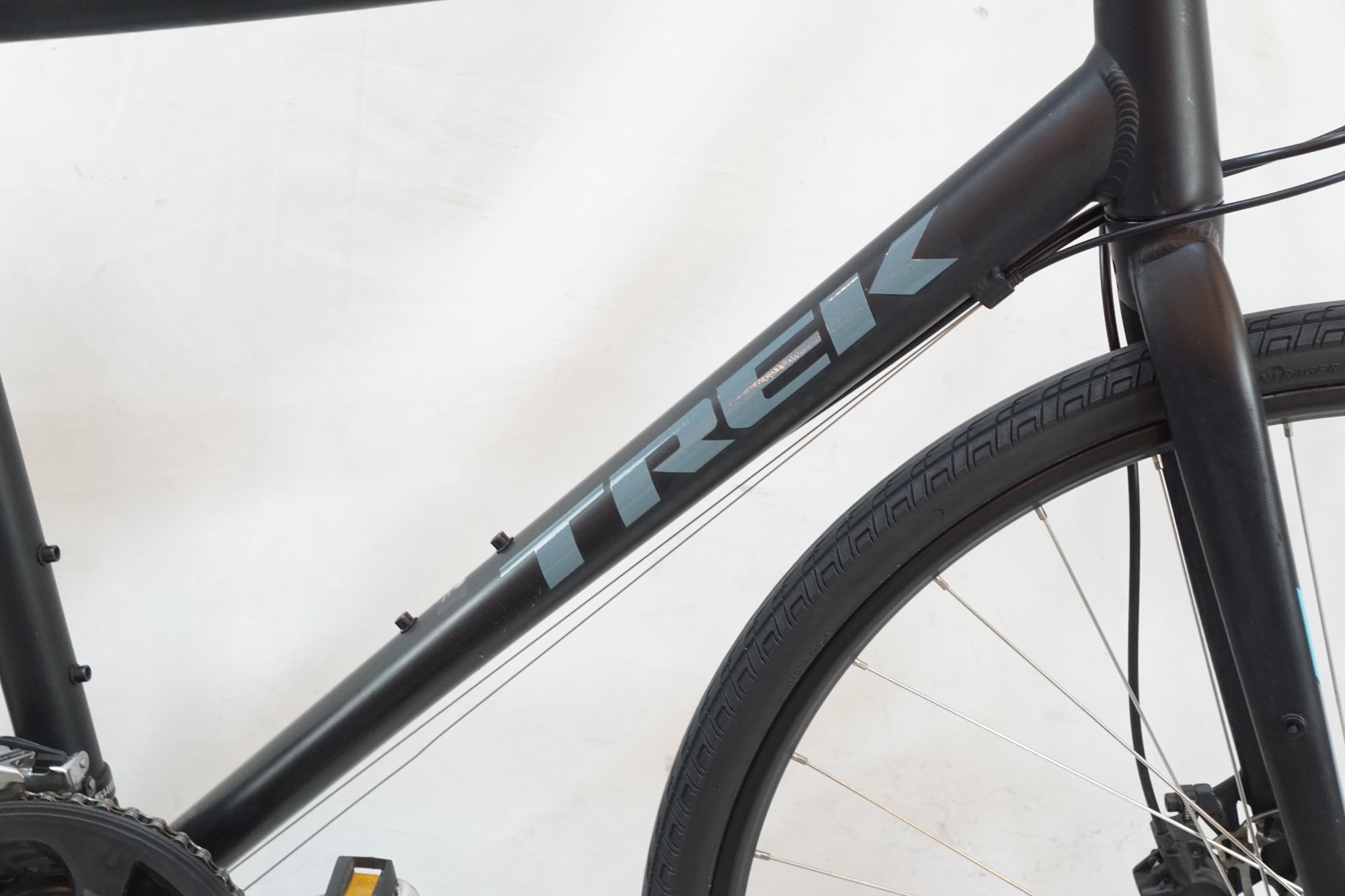 TREK 「トレック」 FX 2 DISC 2019年モデル クロスバイク / バイチャリ TREK 「トレック」 FX 2 DISC 2019年モデル クロスバイク / バイチャリ