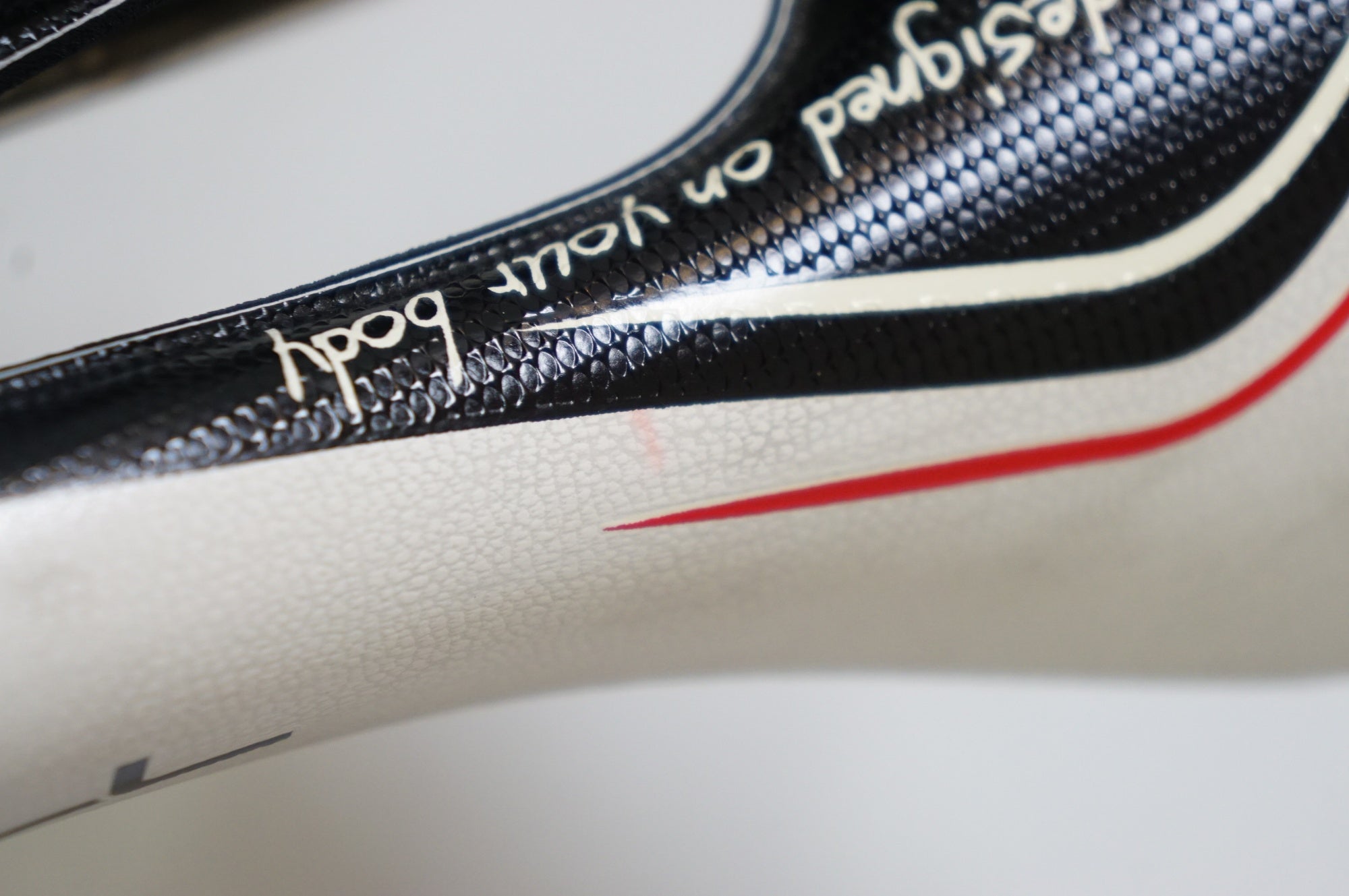 SELLE SMP 「セラエスエムピー」 HELL サドル / 熊谷本店