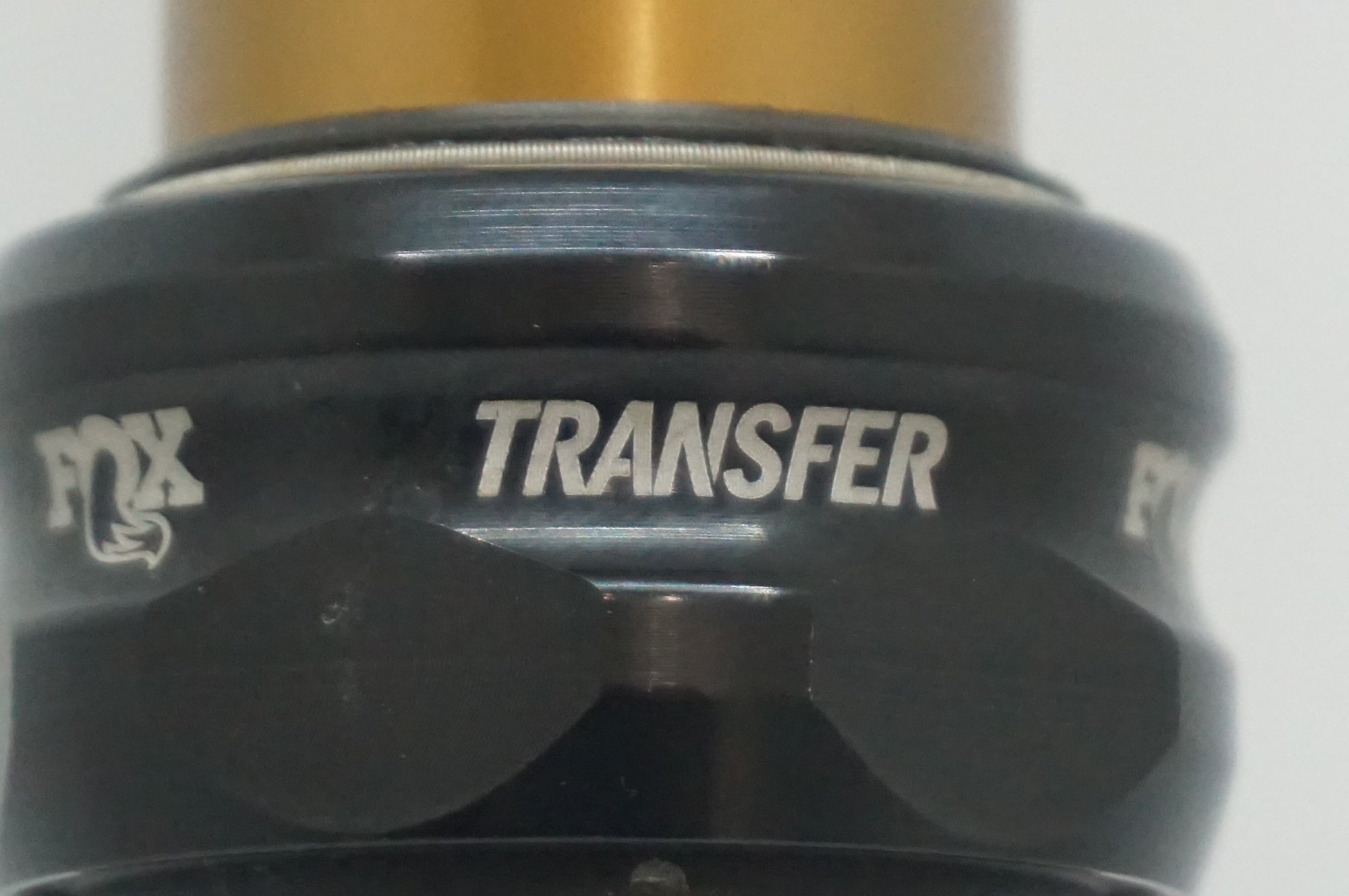 FOX 「フォックス」 TRANSFER φ30.9 360mm ドロッパーシートポスト / 福岡店