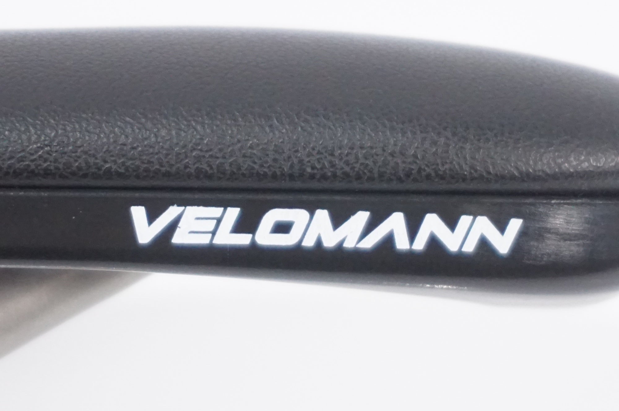 VELOMANN 「ベロマン」 MITORA139 サドル / AKIBA店