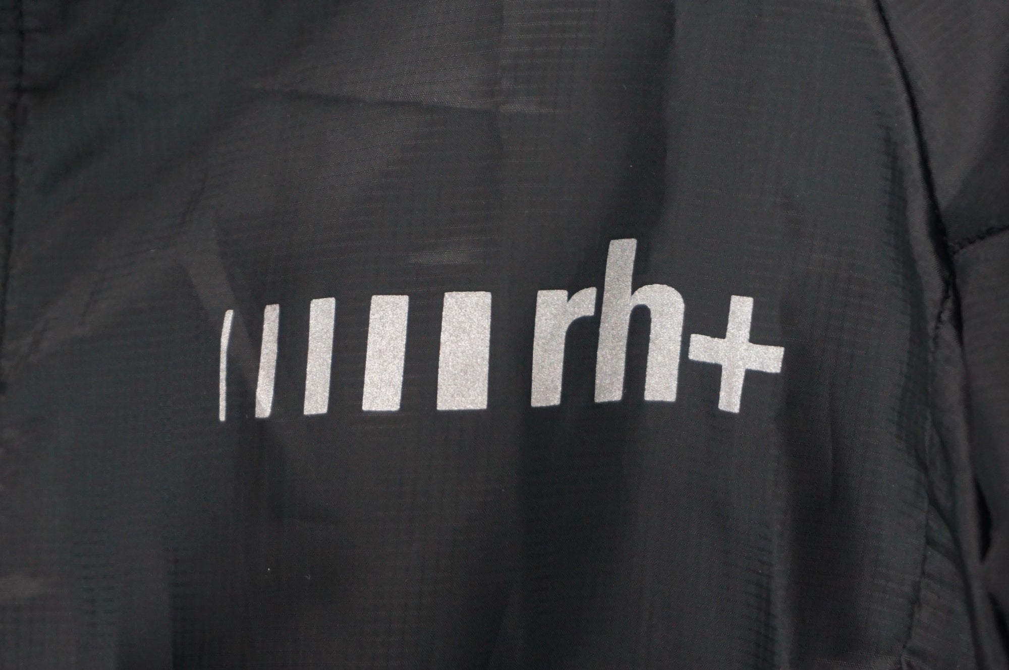 RH＋ 「アールエイチプラス」 Sサイズ ウィンド ジャケット / 阪急塚口店