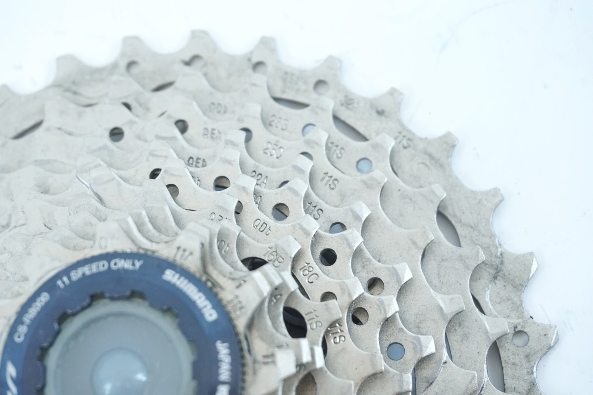 シマノ　スプロケット　ULTAGRA CS-R8000 11-32t　美品☆ シマノ ULTEGRA（アルテグラ）CS-R8000 カセットスプロケット11-32T