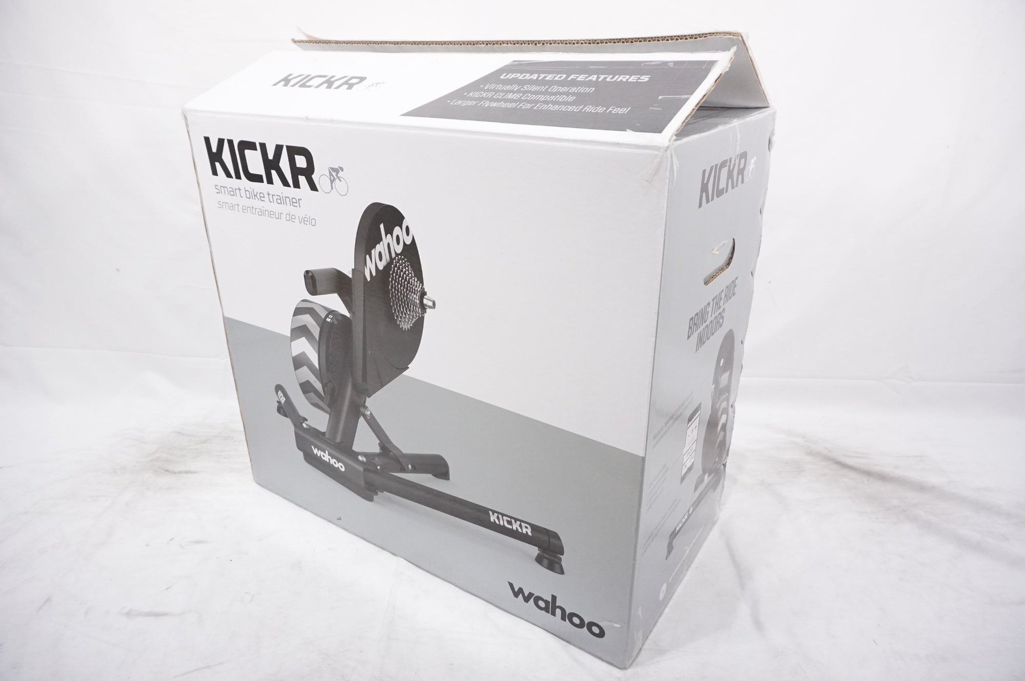 WAHOO 「ワフー」 KICKR V4 WF113 スマートトレーナー / AKIBA店