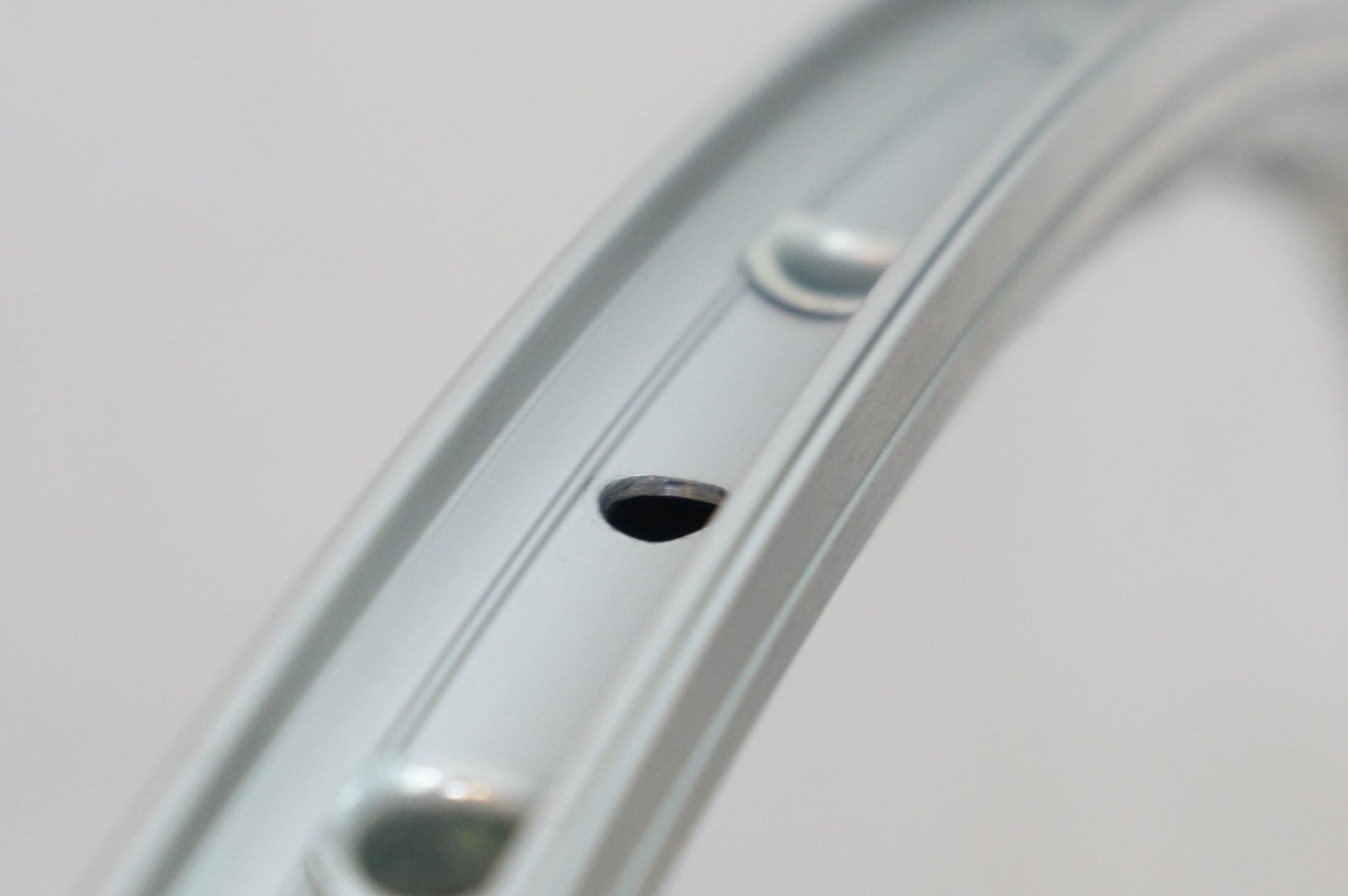 AMBROSIO 「アンブロッシオ」 EVOLUTION TQB リム / 熊谷本店