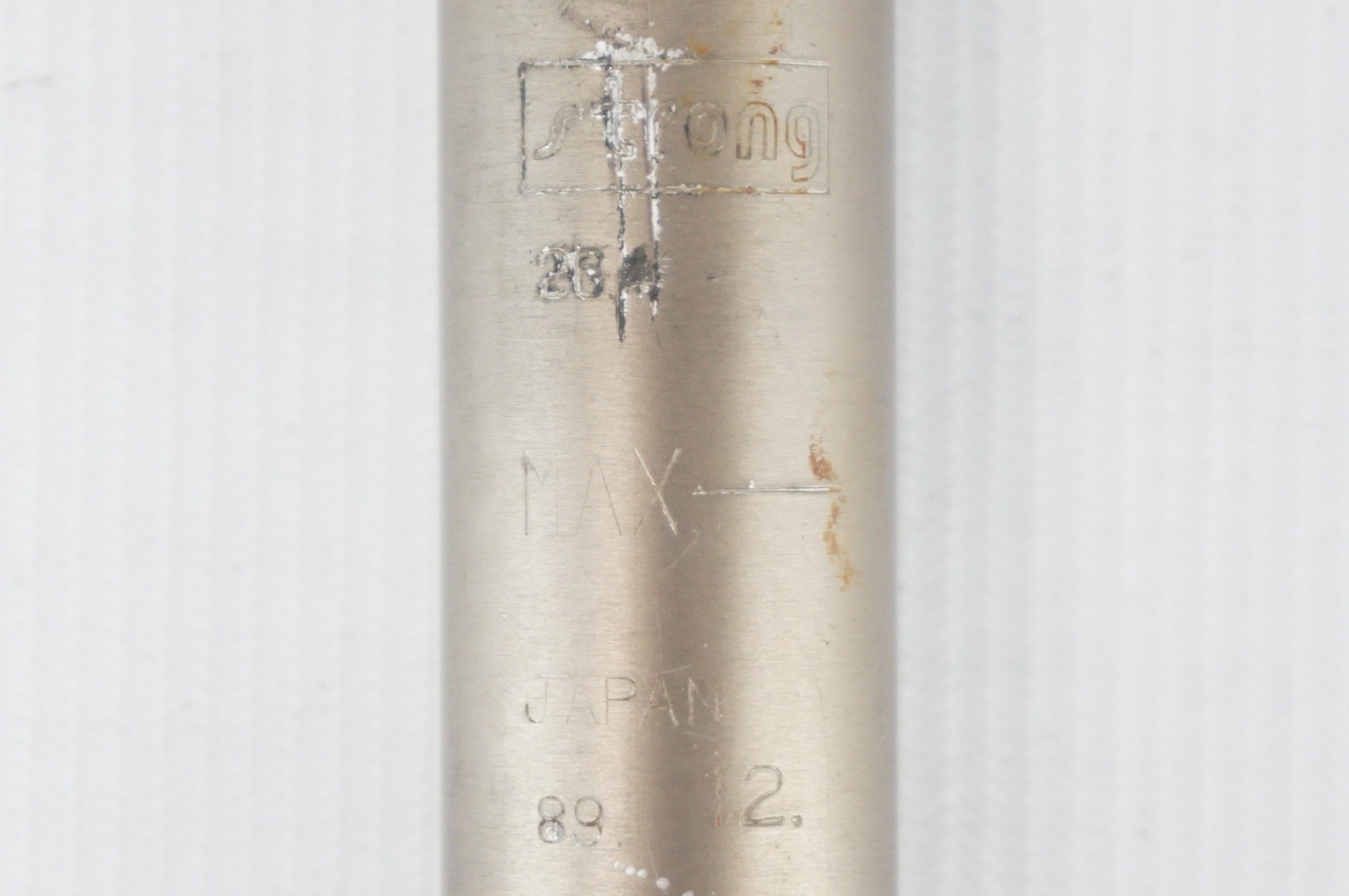 STRONG 「ストロング」 Φ26.4 300mm シートポスト / 阪急塚口店