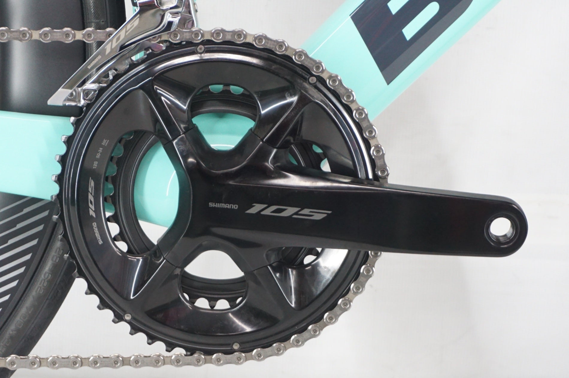 BIANCHI 「ビアンキ」 OLTRE COMP 105 Di2 2024年モデル ロードバイク / 阪急塚口店