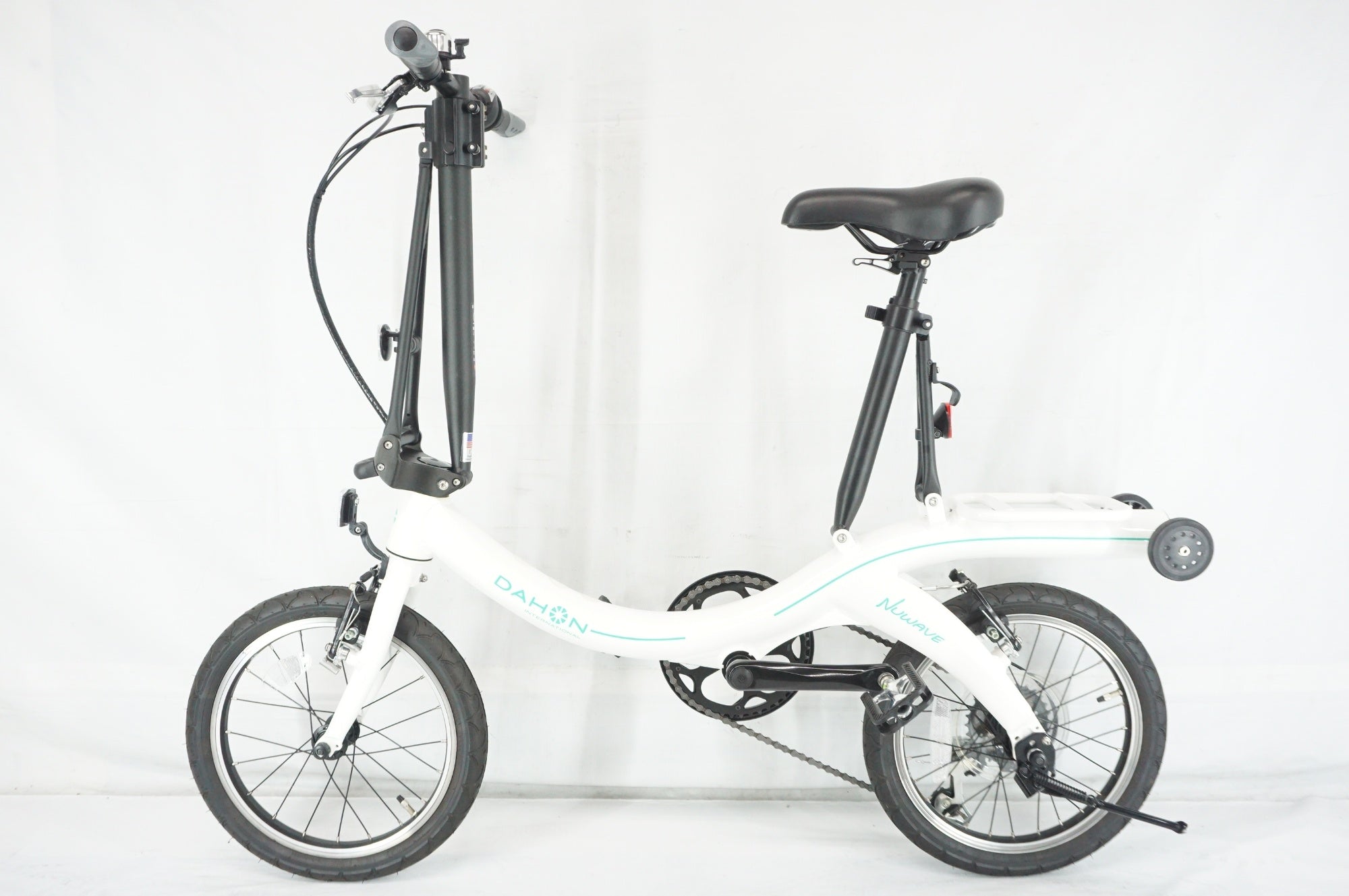DAHON 「ダホン」 NUWAVE D6 2022年モデル 16インチ 折りたたみ自転車 / 阪急塚口店